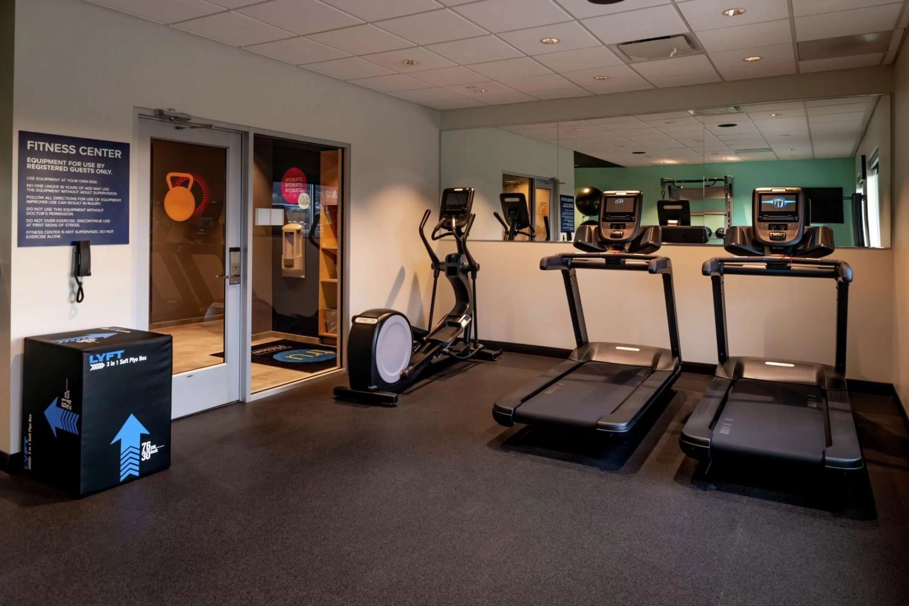 Fitness centre/facilities in Tru By Hilton Staunton