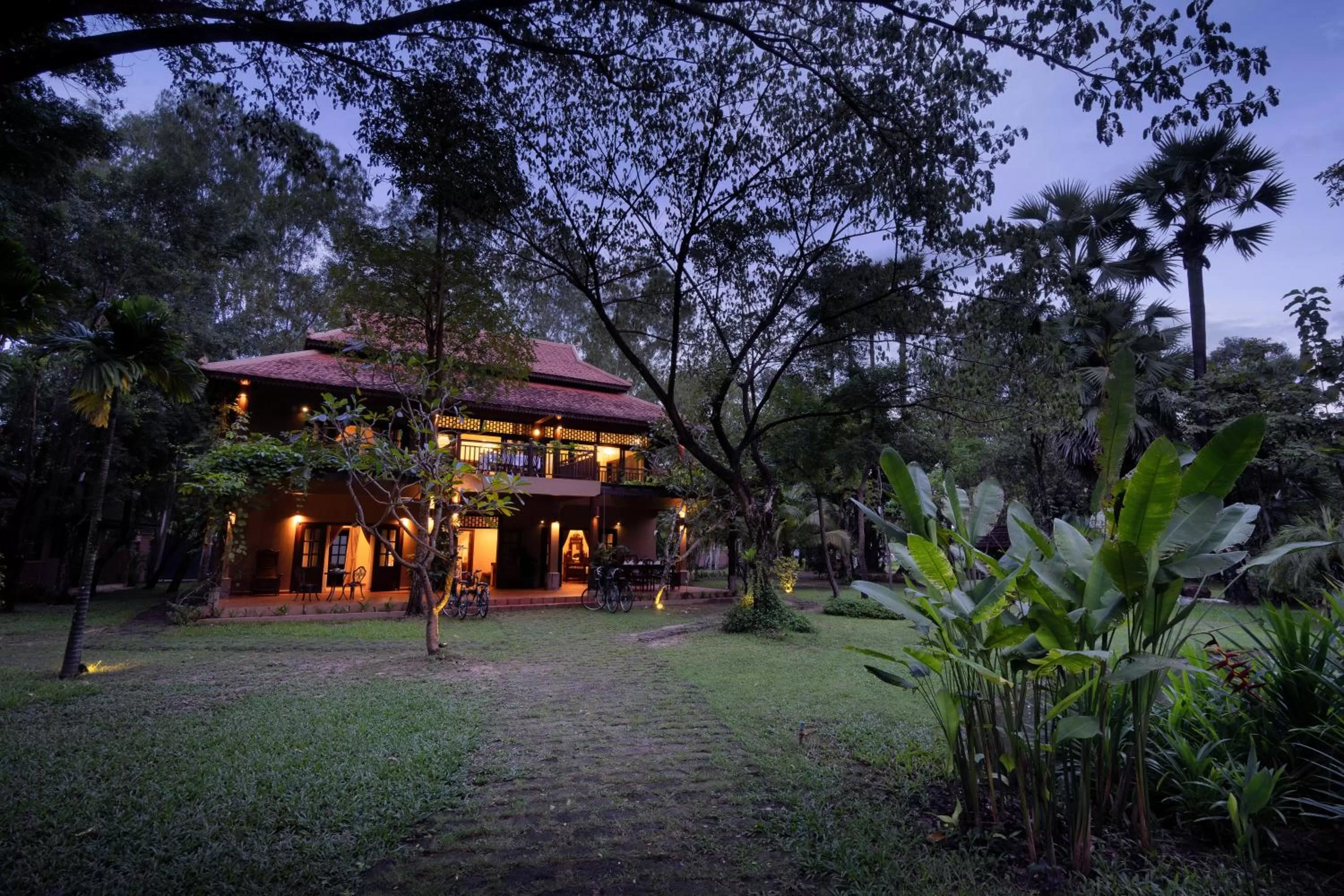 Private Three-Bedroom Home - Daily Afternoon Tea + Personal Butler + Personal Chef in Mane Family Vacation