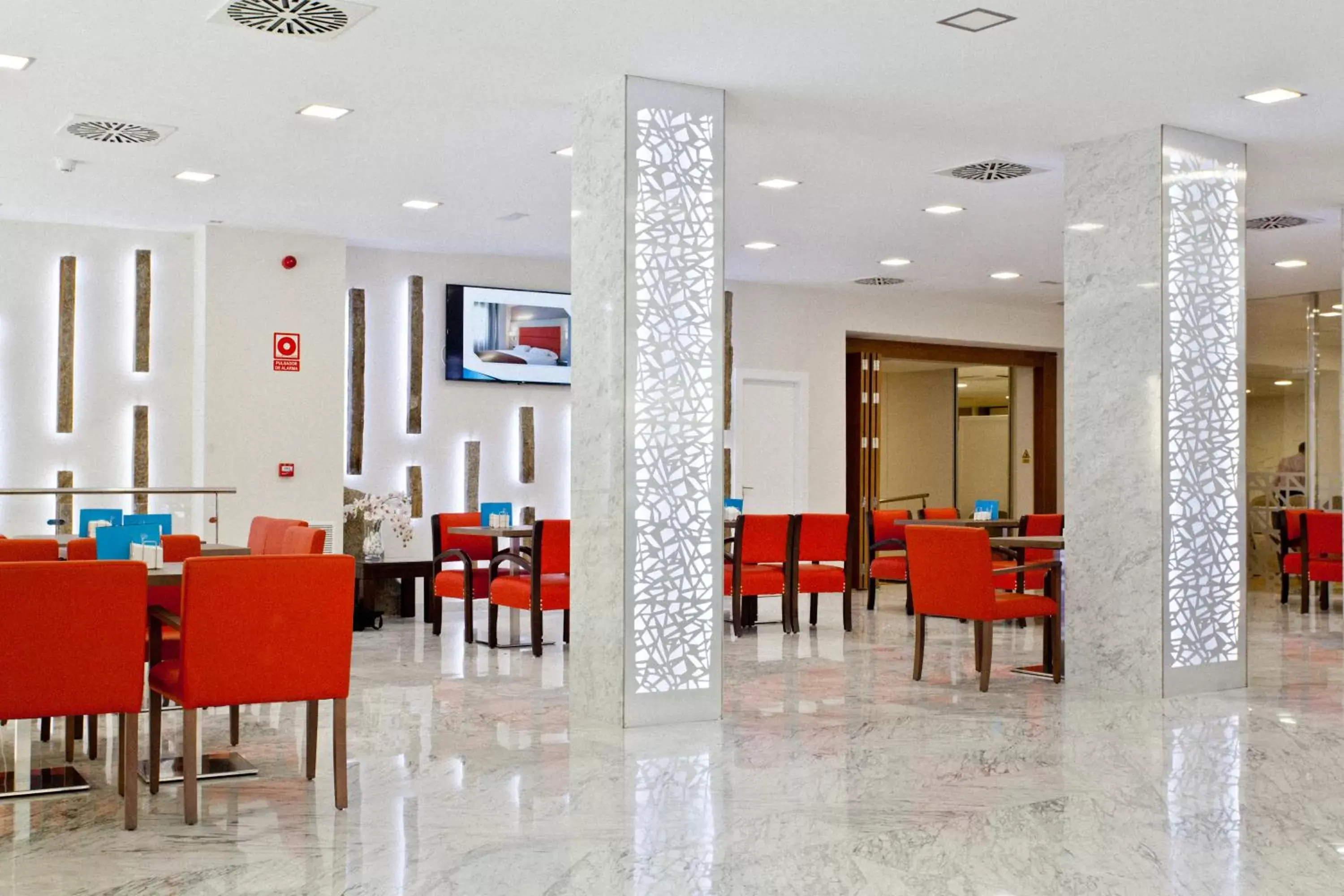 Lobby or reception, Restaurant/Places to Eat in Porcel Sabica