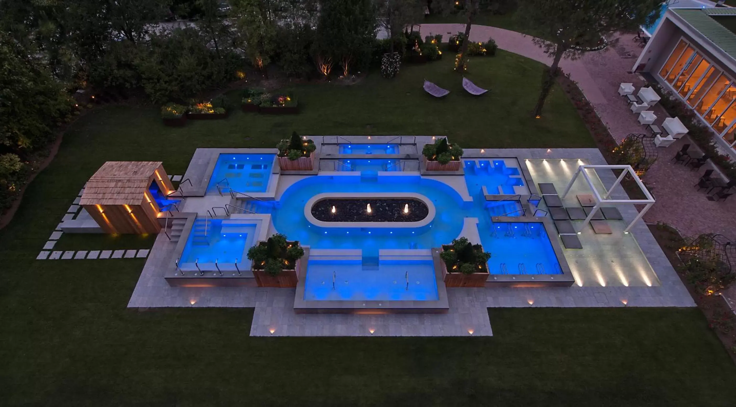 Swimming pool, Bird's-eye View in Hotel Mioni Pezzato