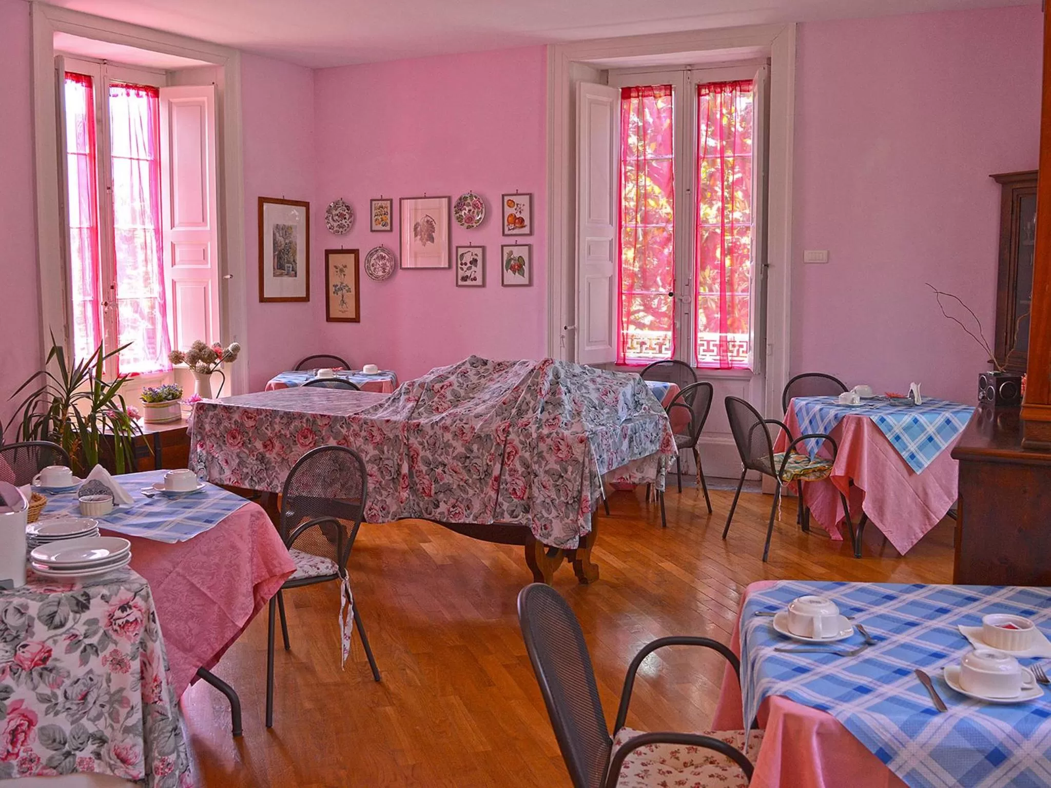 Restaurant/places to eat in The Secret Garden Relais