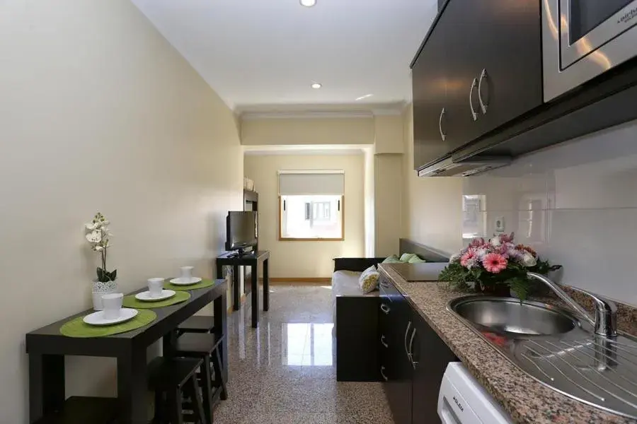 Kitchen/Kitchenette in Hotel do Norte