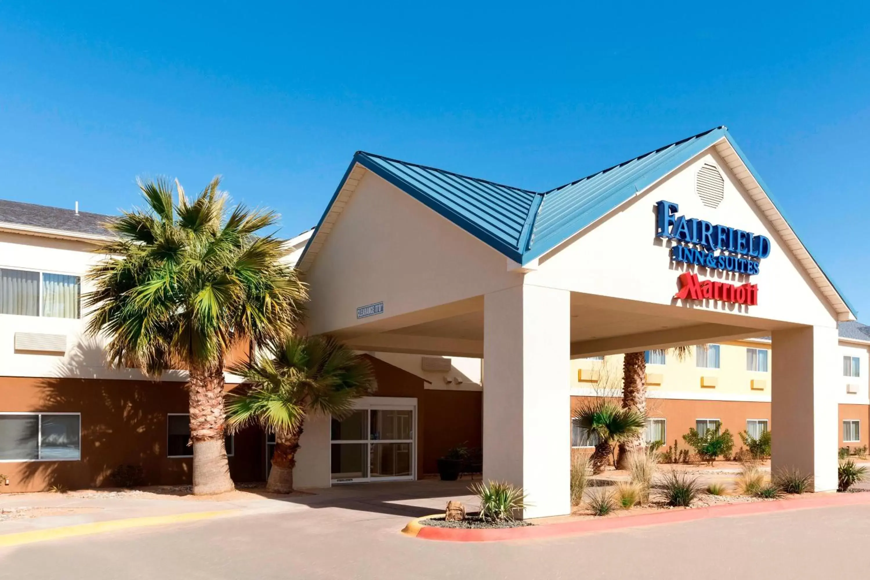 Property Building in Fairfield Inn & Suites Midland