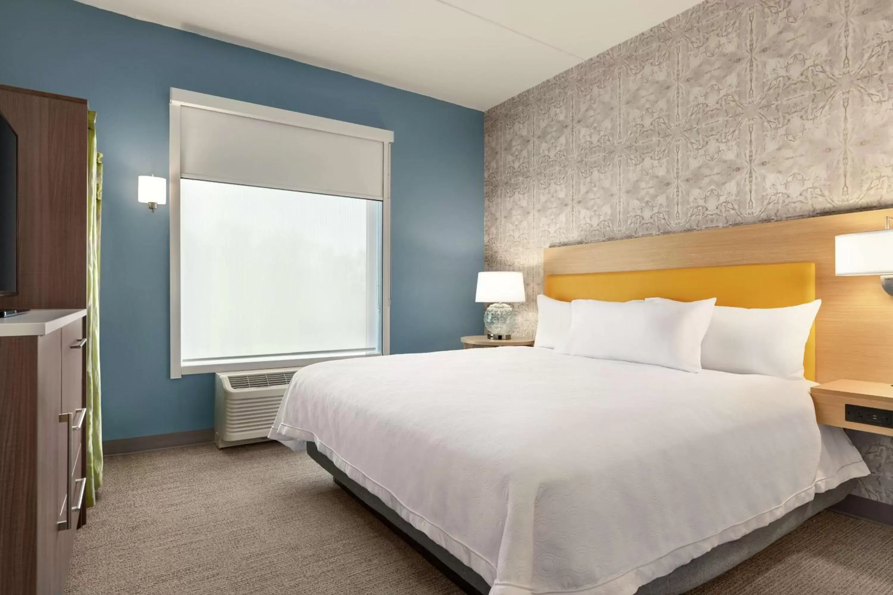 Bedroom, Bed in Home2 Suites By Hilton Glen Mills Chadds Ford