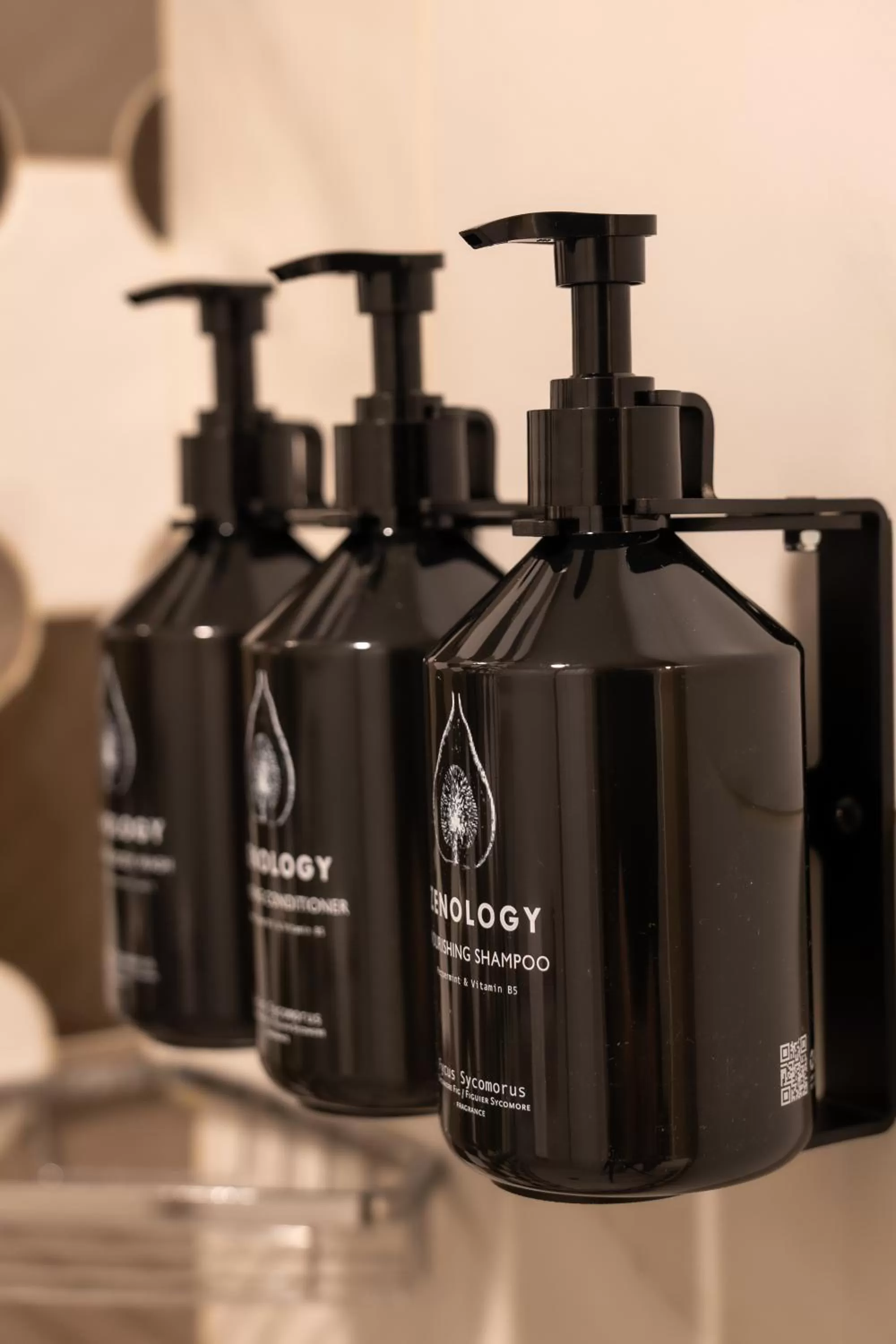 Deluxe King Room in Hotel Indigo Baltimore Downtown, an IHG Hotel