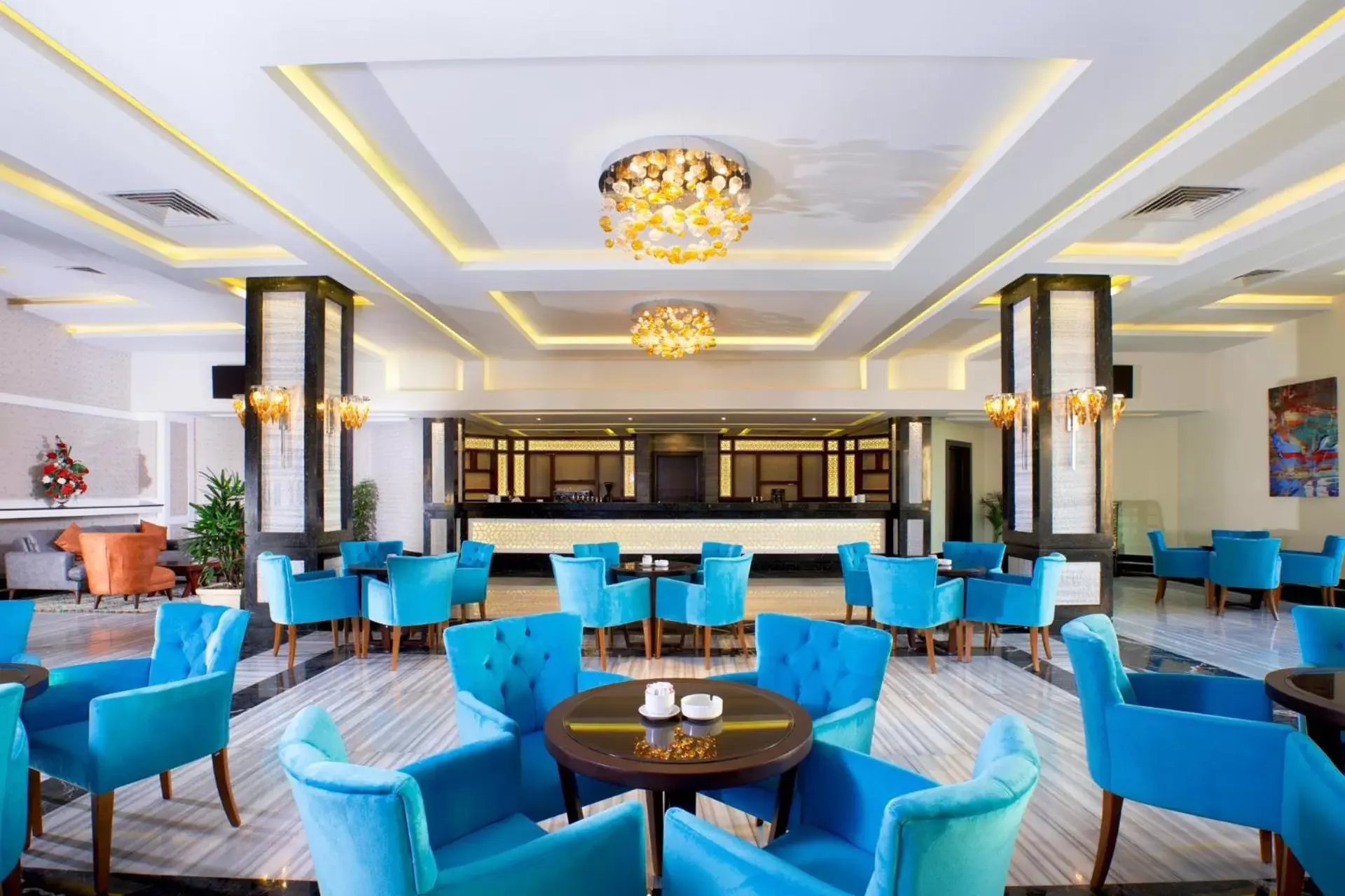 Lounge or bar, Restaurant/Places to Eat in Pickalbatros Aqua Vista Resort - Hurghada