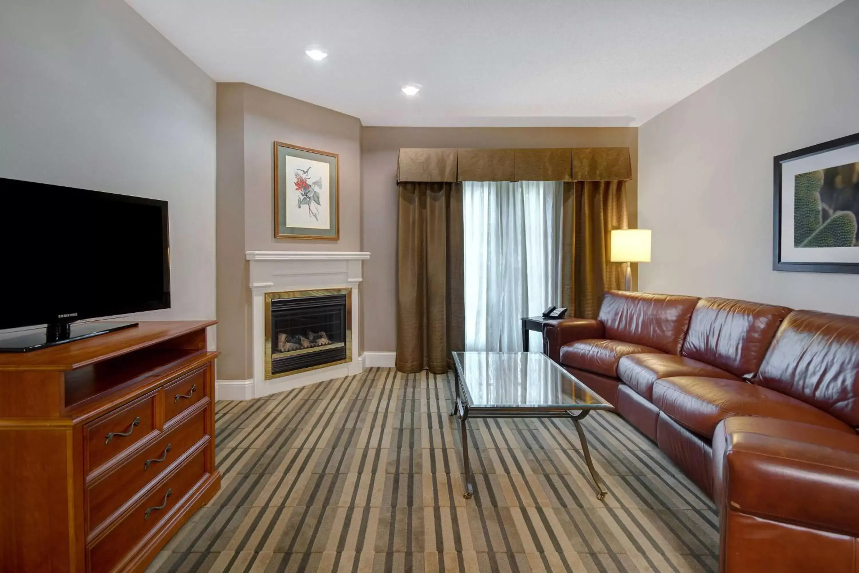 Bed, Seating Area in Cypress Bend Resort, a Wyndham Hotel