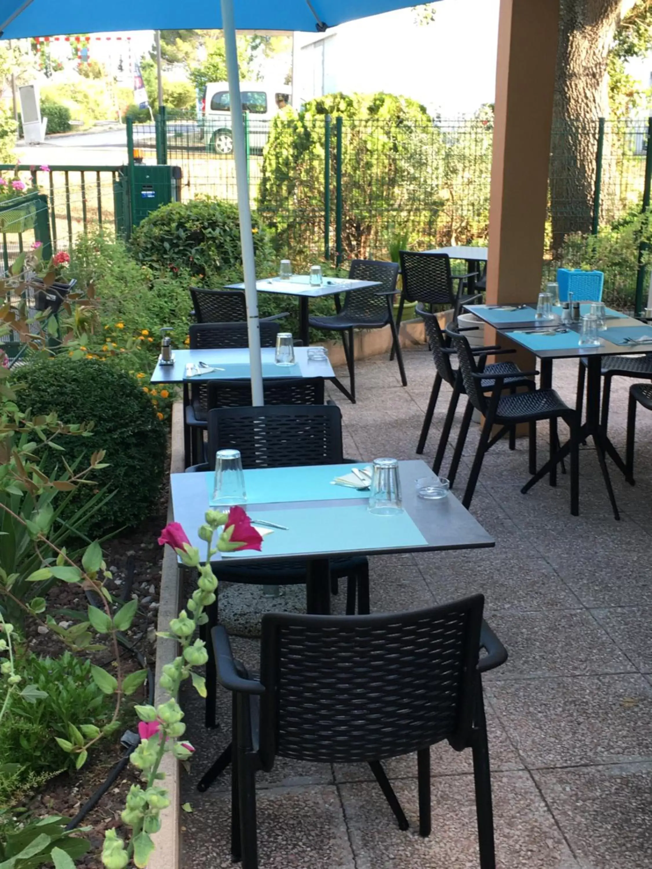 Restaurant/Places to Eat in Kyriad Direct Marseille Ouest - Martigues