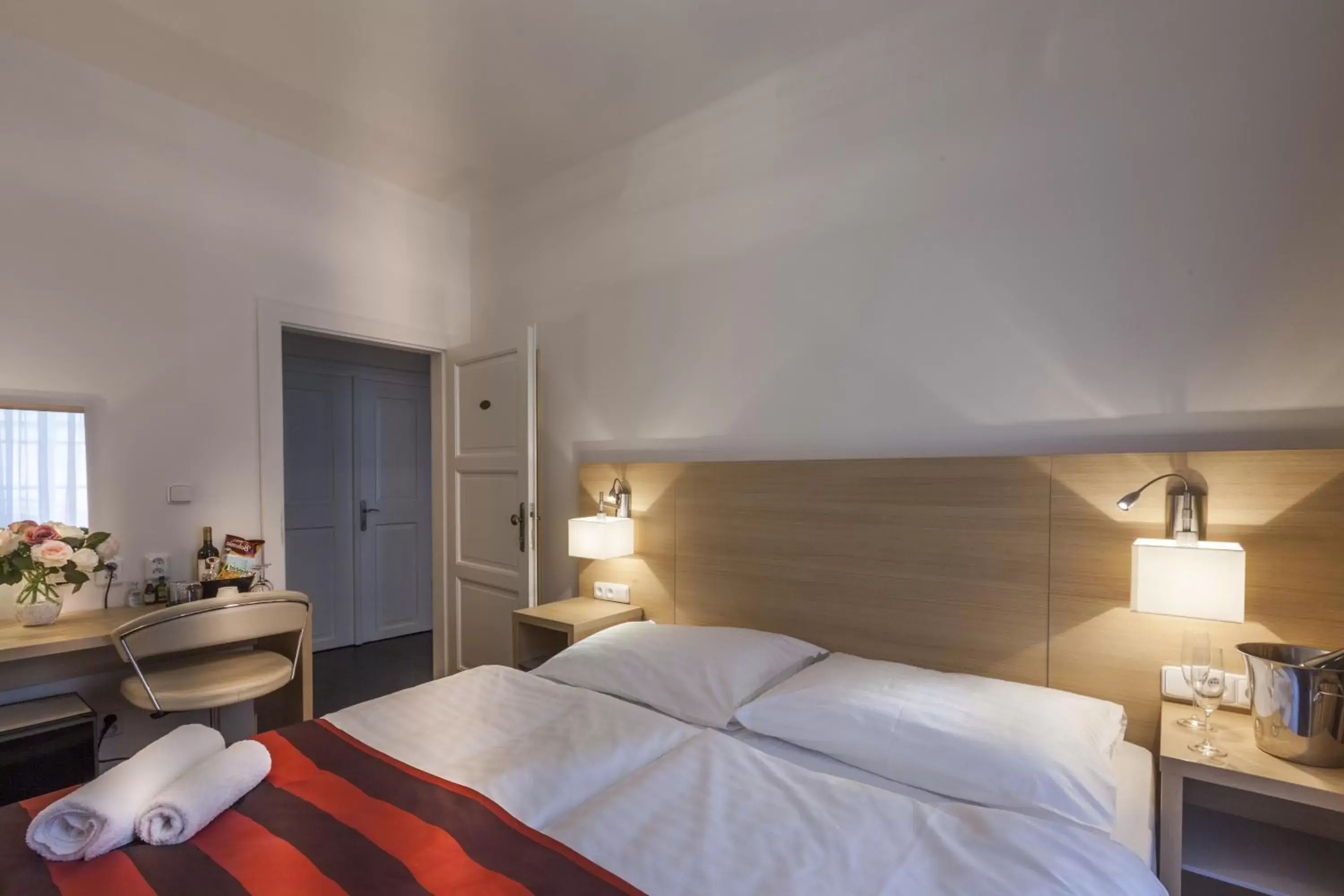 Family Two-Bedroom Suite in Little King Hotel U Malvaze Family Two-Bedroom Suite in Little King Hotel U Malvaze