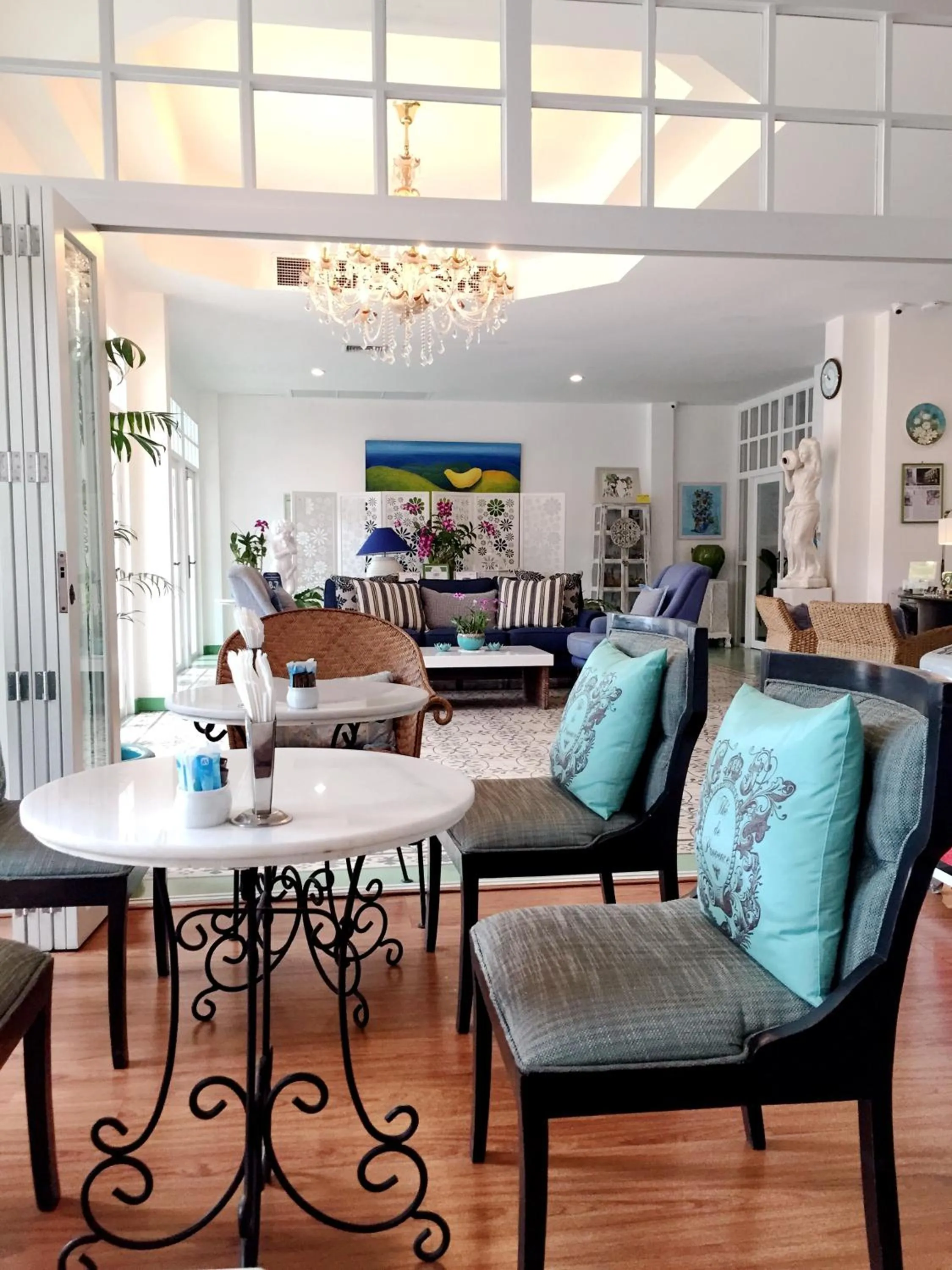 Area and facilities in Casa Blanca Boutique Hotel - SHA Plus