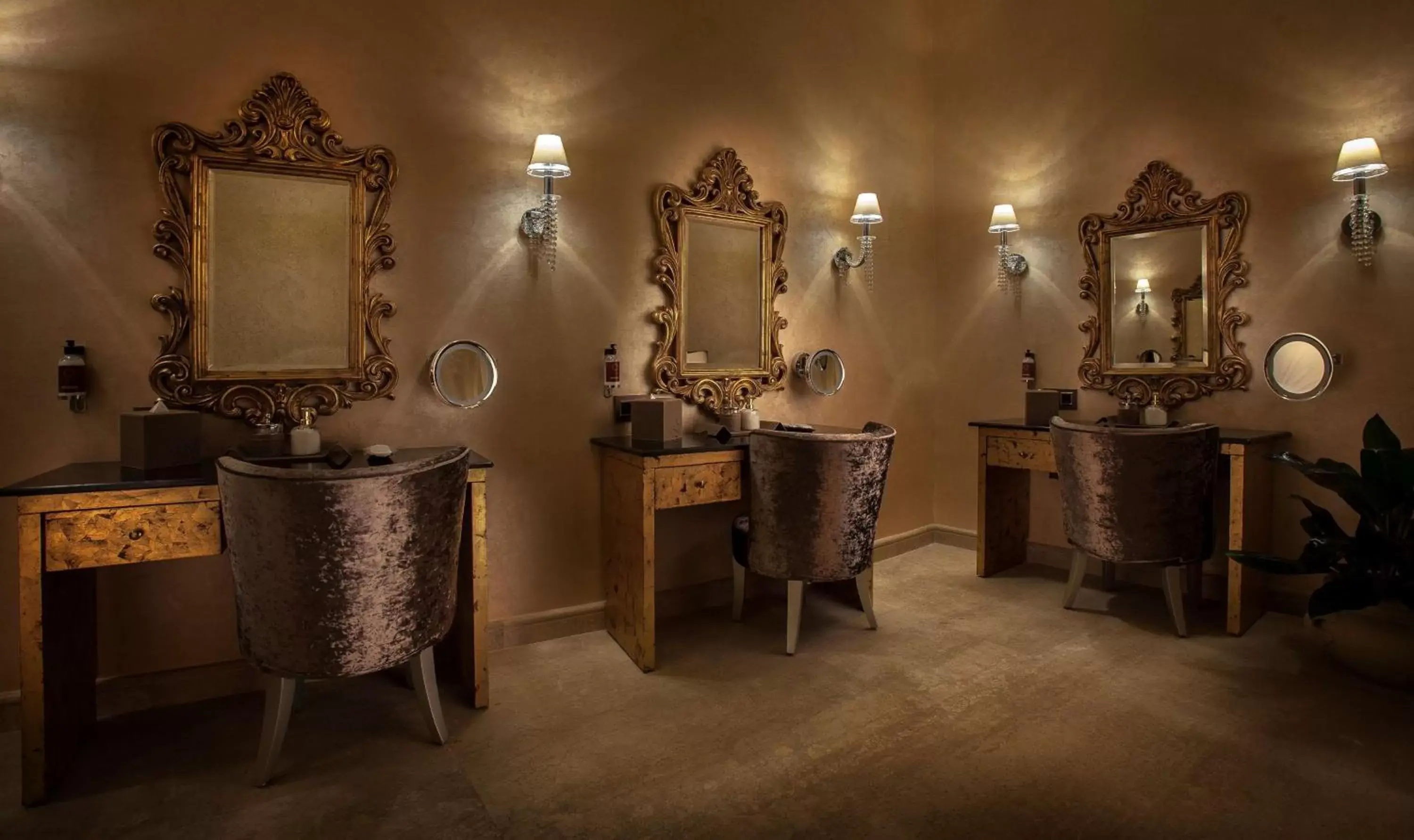 Spa and wellness centre/facilities, Bathroom in Royal Maxim Palace Kempinski Cairo