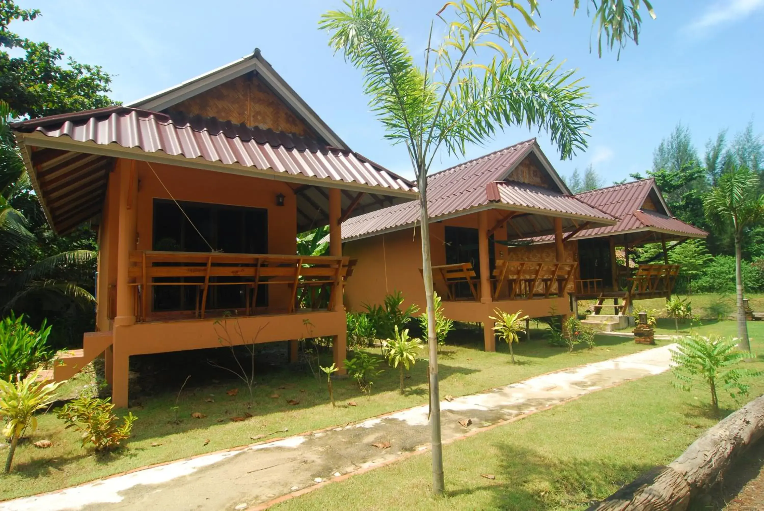 Balcony/Terrace, Property Building in Lanta Pearl Beach Resort