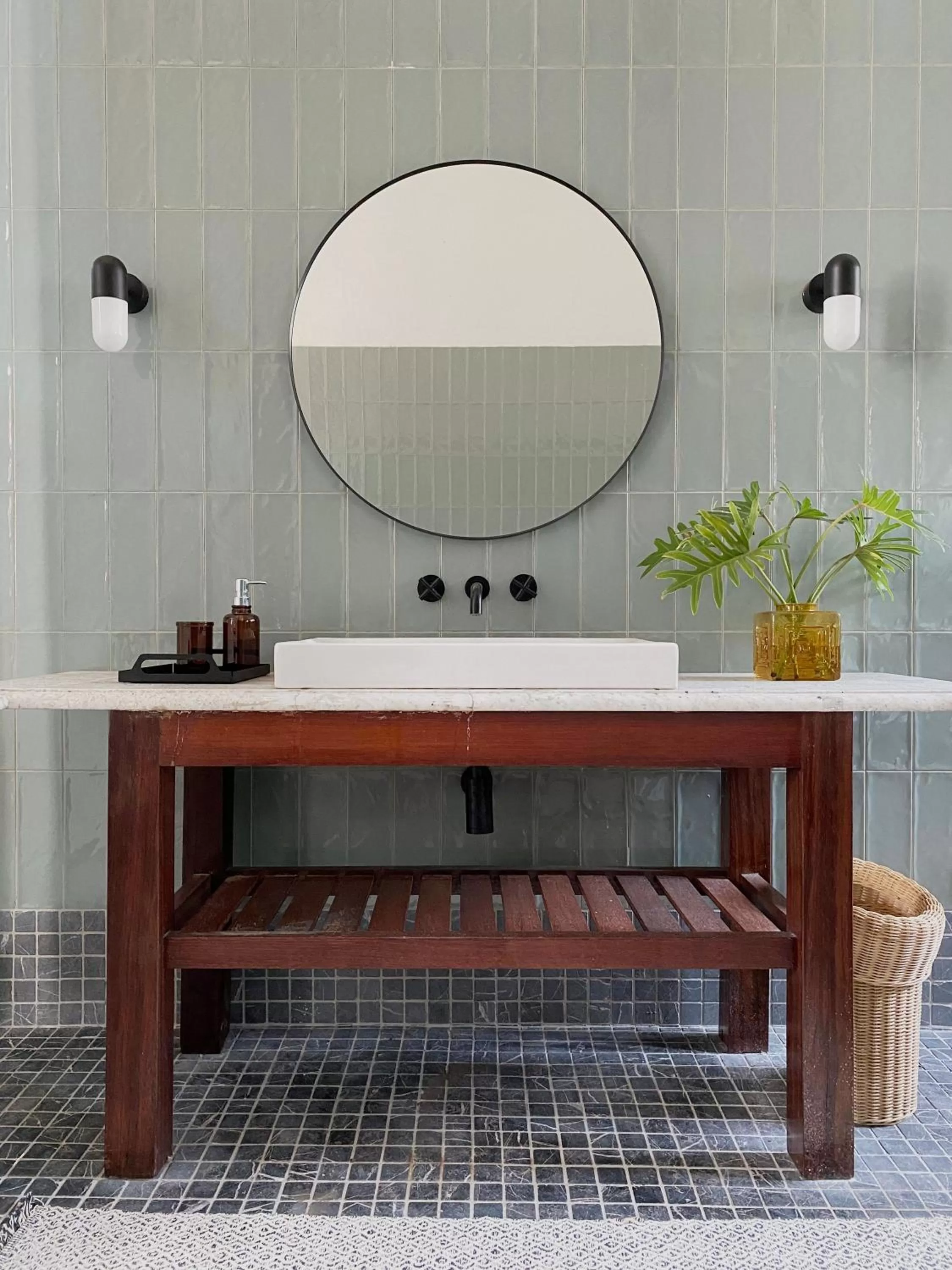 Bathroom in Cheong Fatt Tze - The Blue Mansion