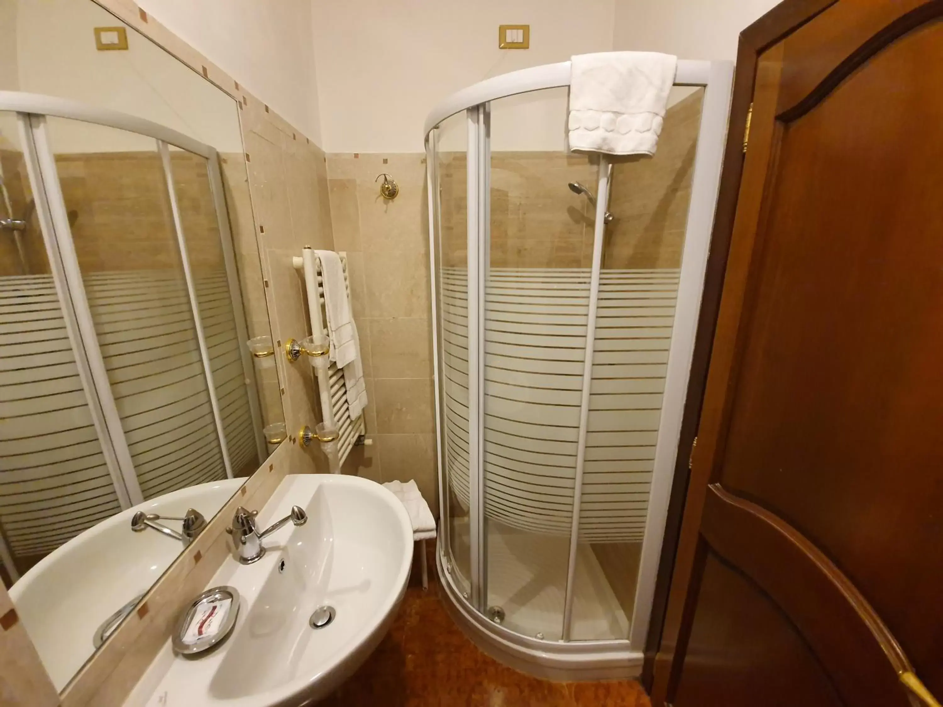 Shower, Bathroom in Casa Fenice