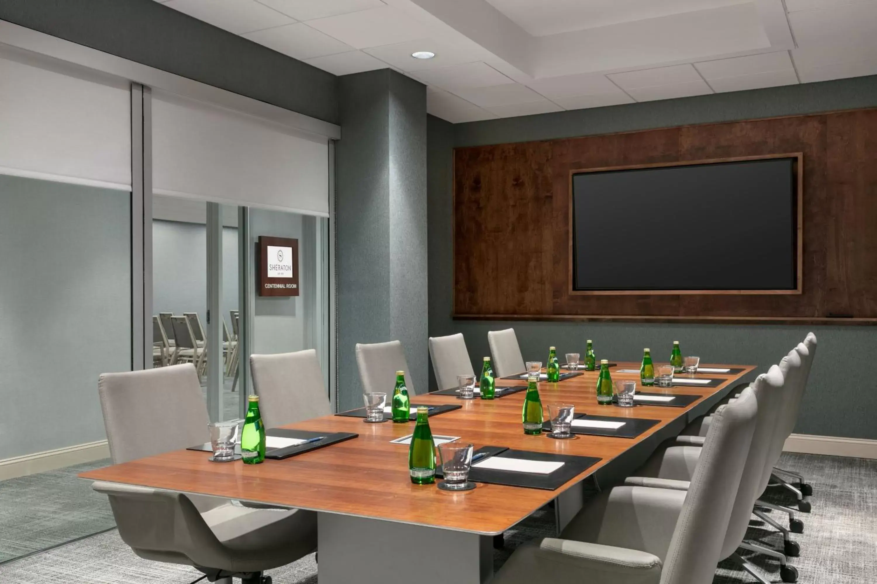Meeting/conference room in Sheraton Raleigh Hotel