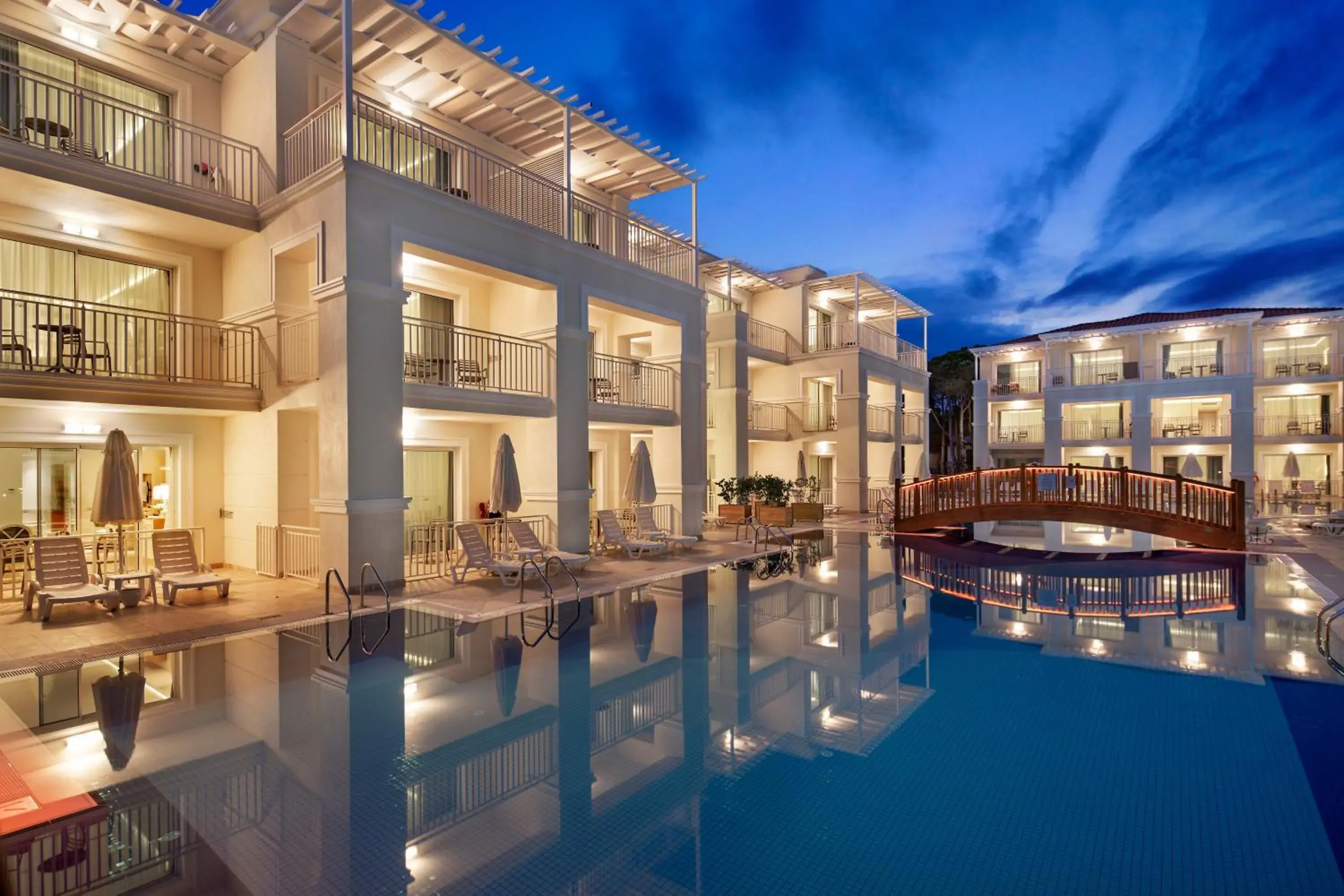 Photo of the whole room, Swimming Pool in Bellis Deluxe Hotel