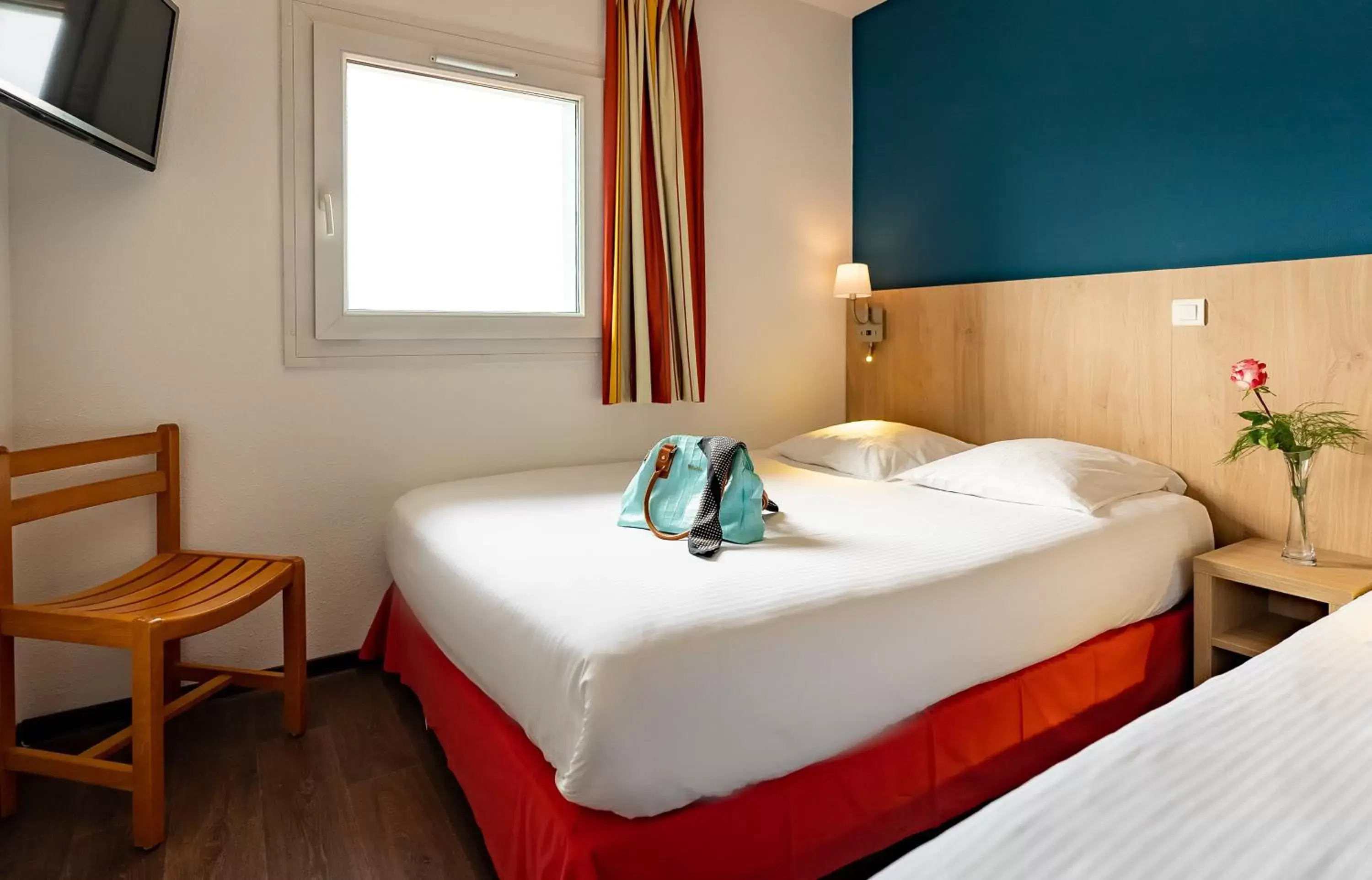 Bedroom, Bed in B&B HOTEL Colmar Lumière