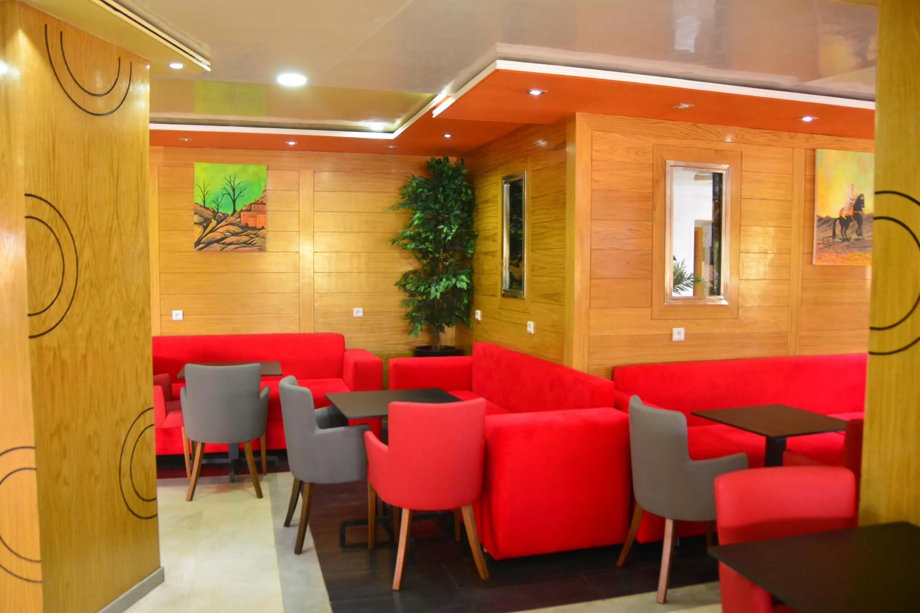 Hôtel Hadaik Ain Asserdoune