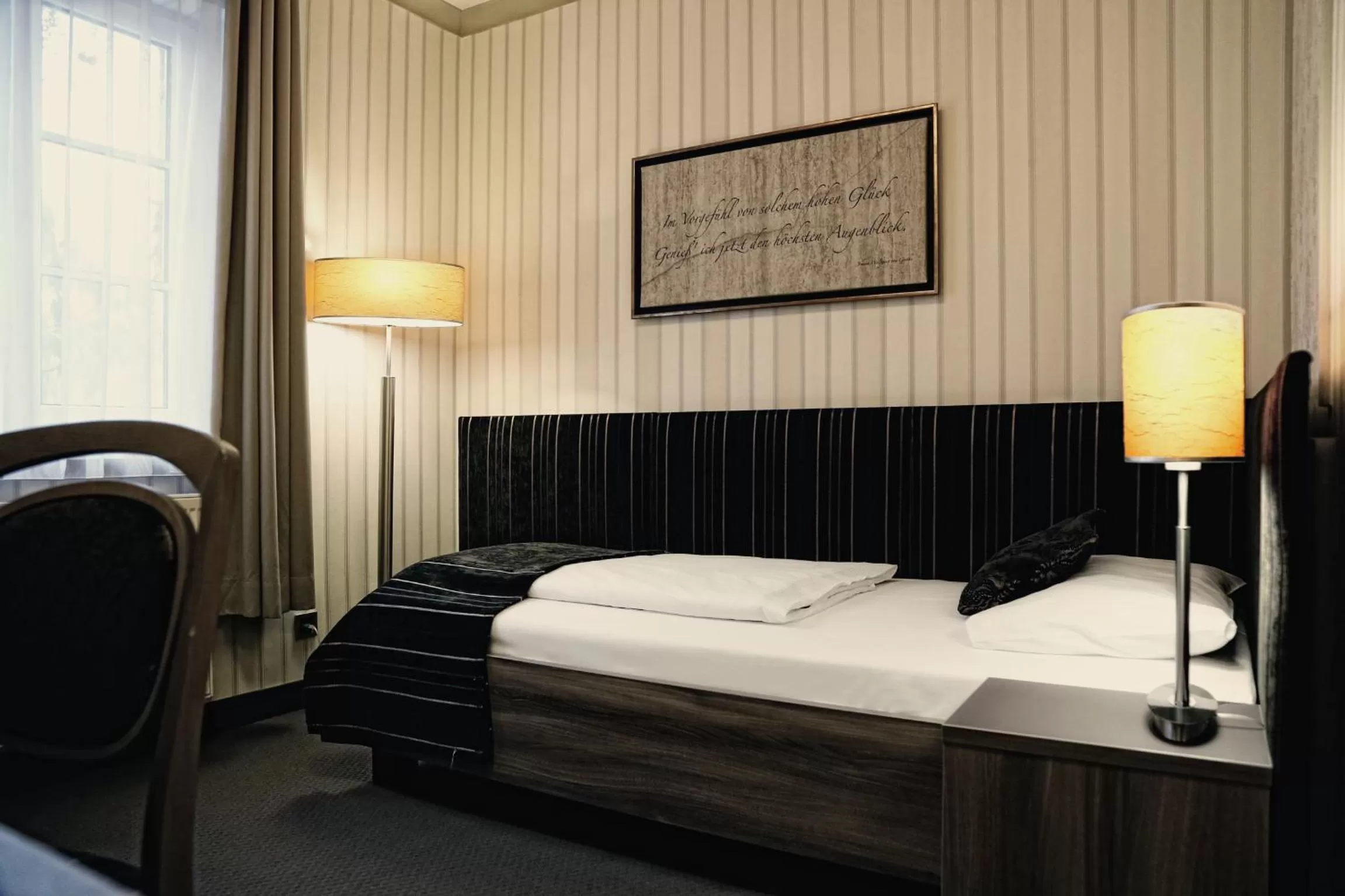 Photo of the whole room, Bed in Konsumhotel Dorotheenhof Weimar