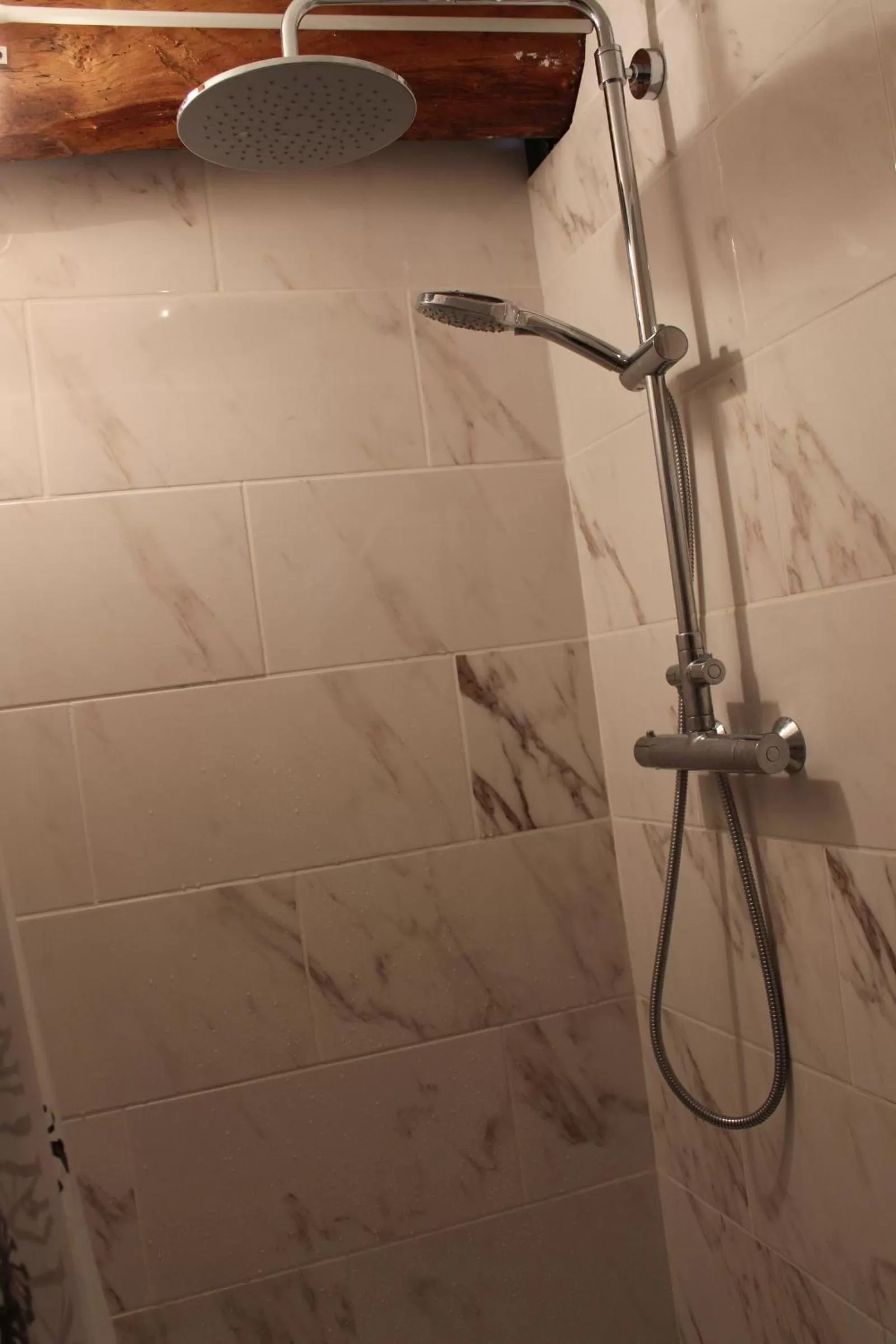 Shower, Bathroom in Moulin2Roues