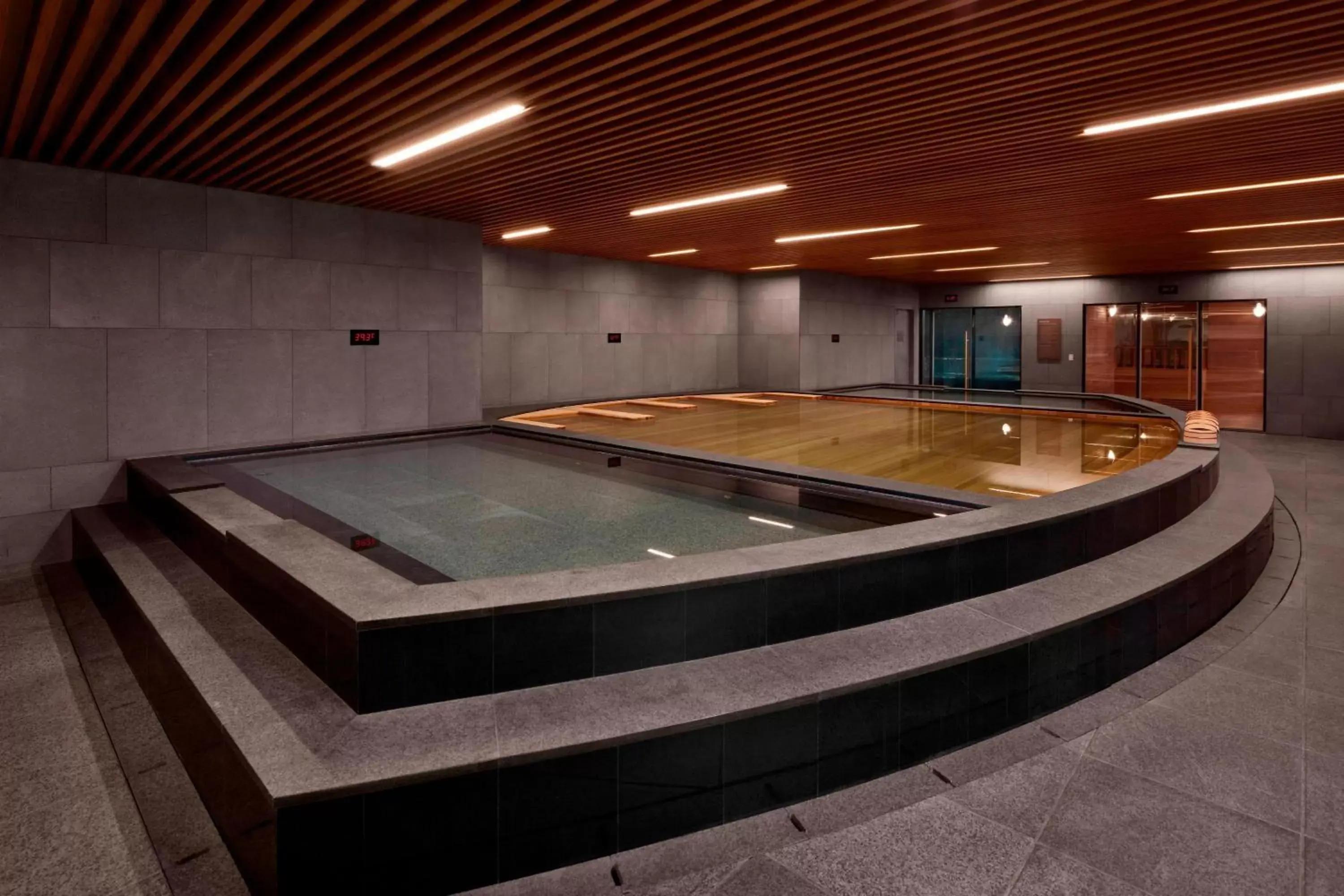 Fitness centre/facilities, Swimming Pool in JW Marriott Hotel Seoul