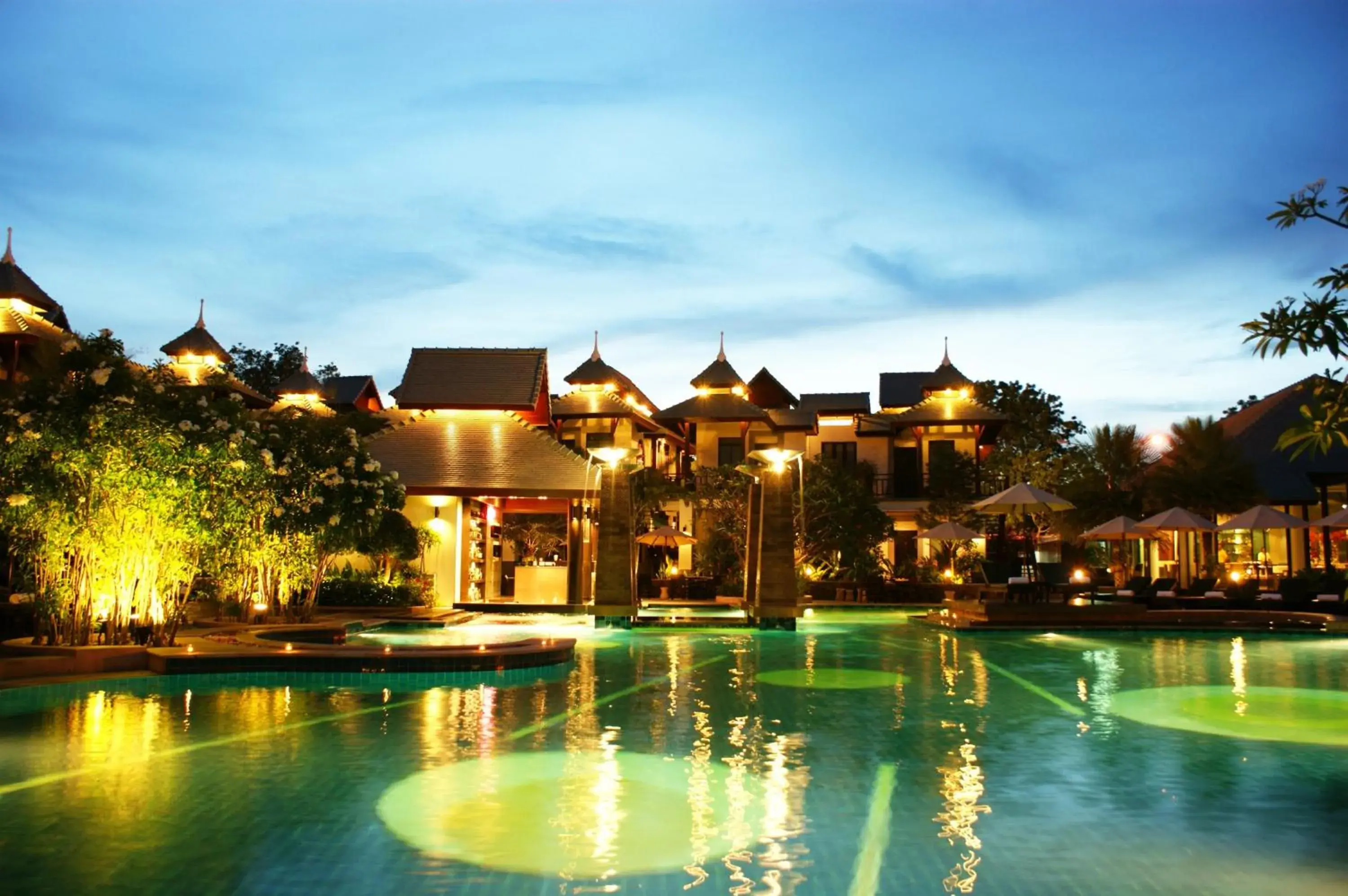 Facade/entrance, Swimming Pool in The Zign Hotel Premium Villa
