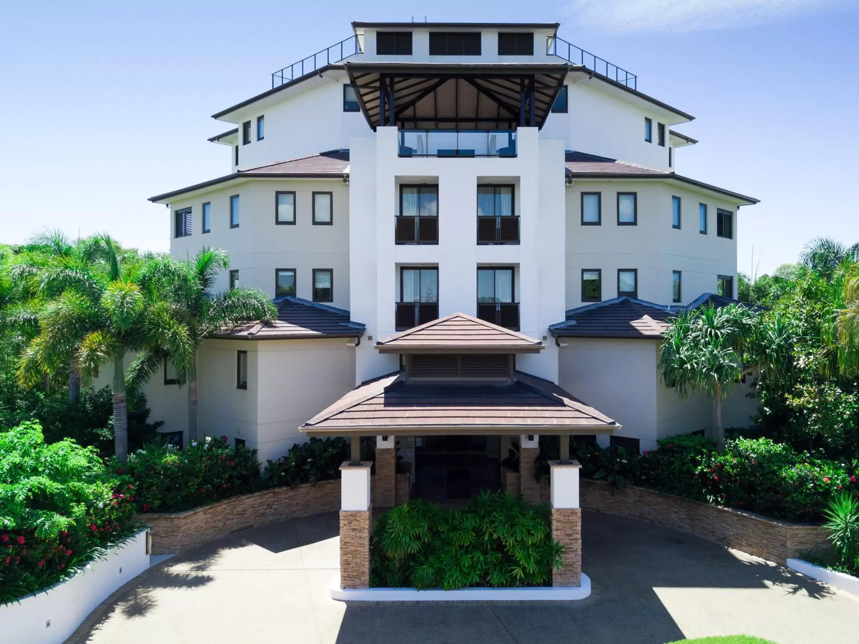 Facade/entrance, Property Building in Grand Mercure Allegra Hervey Bay