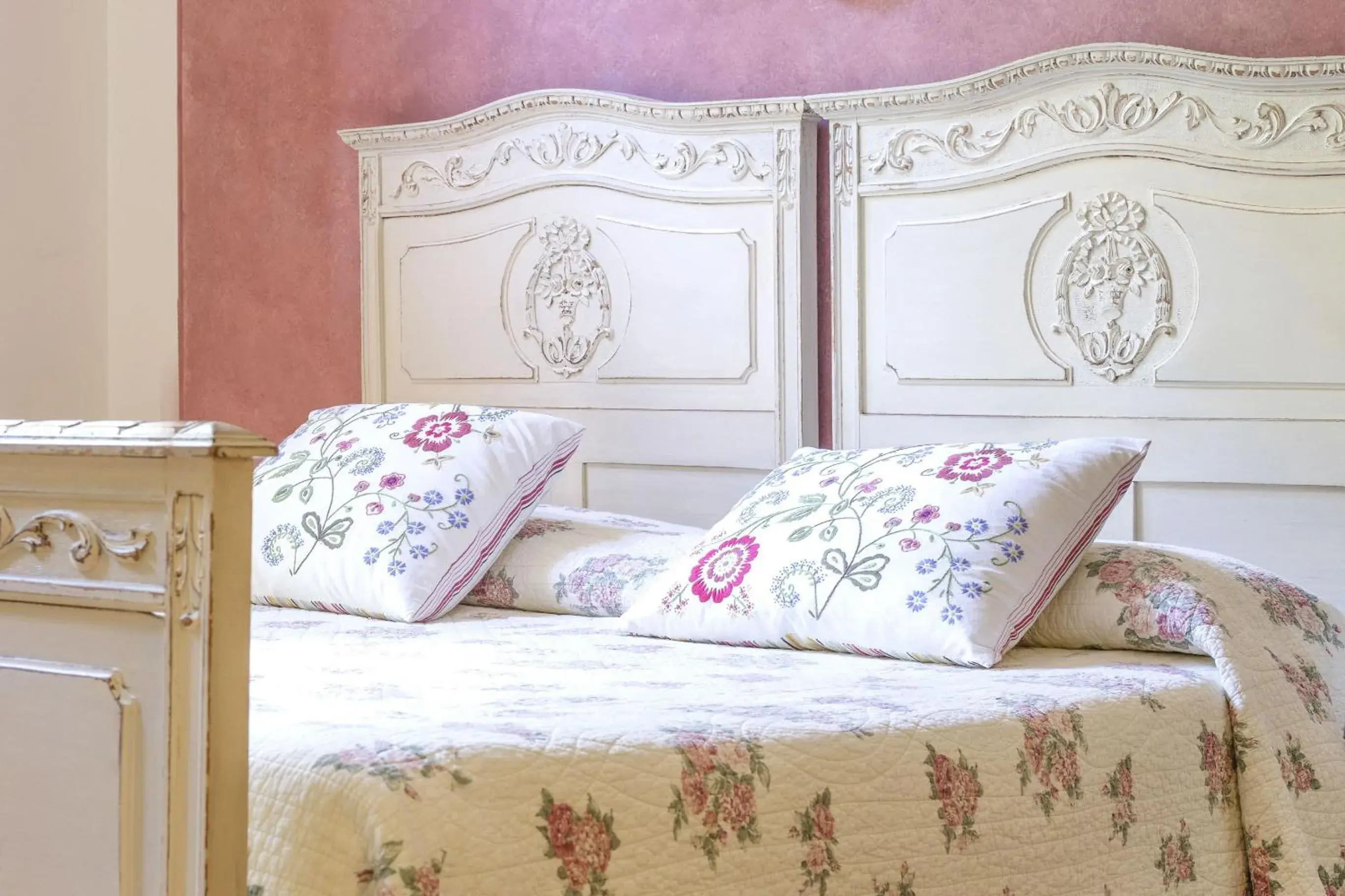 Bed in Boutique Hotel Villa Sostaga