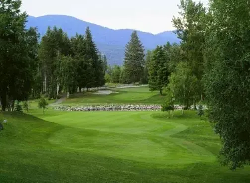 Area and facilities, Golf in Grouse Mountain Lodge