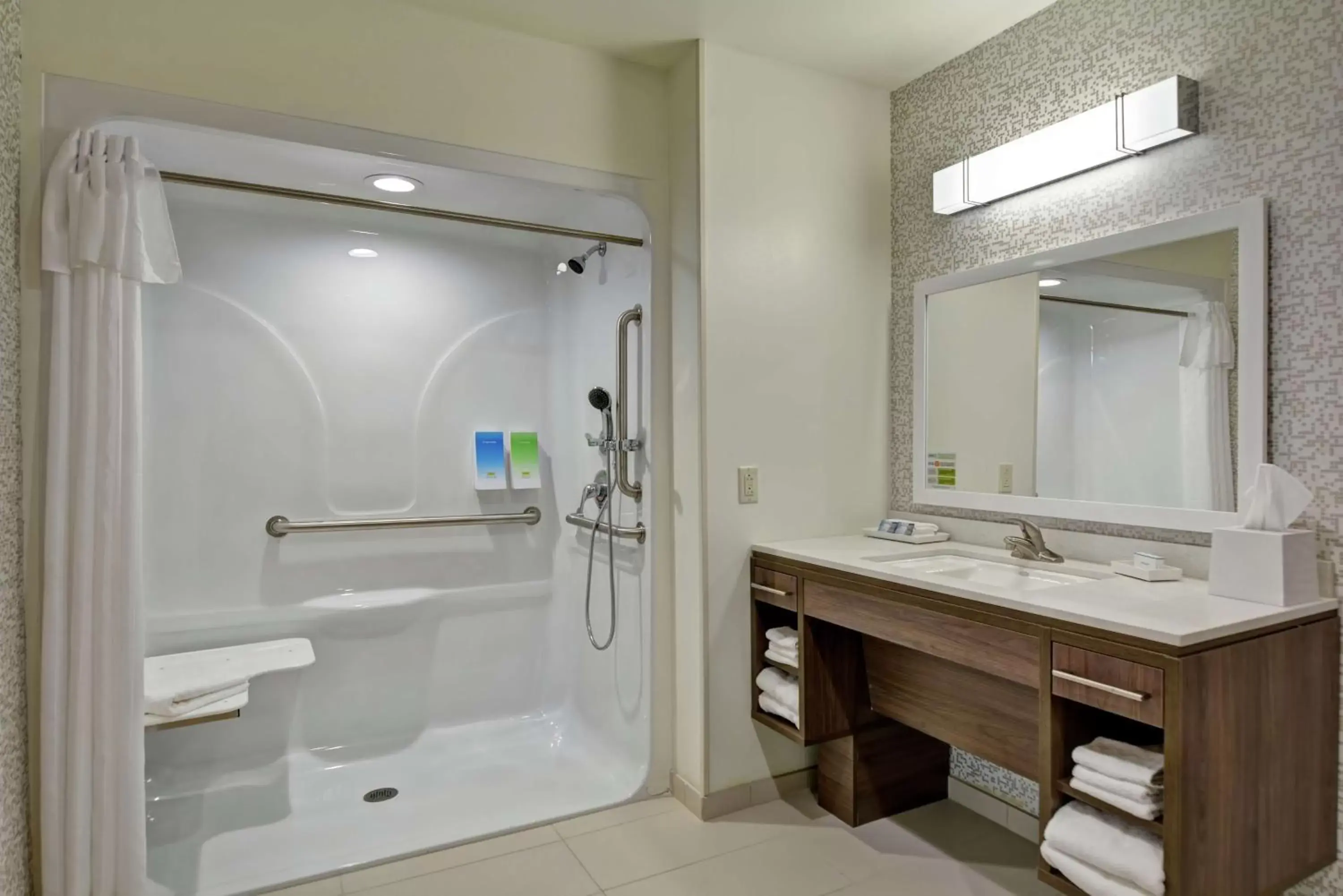 Bathroom in Home2 Suites By Hilton Madison Huntsville Airport