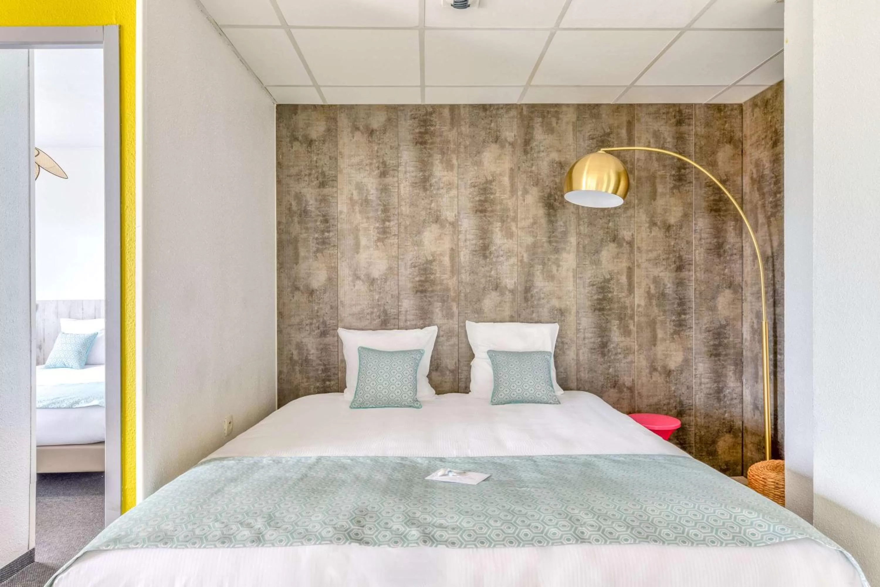Bedroom, Bed in Sure Hotel by Best Western Beziers Le Monestie