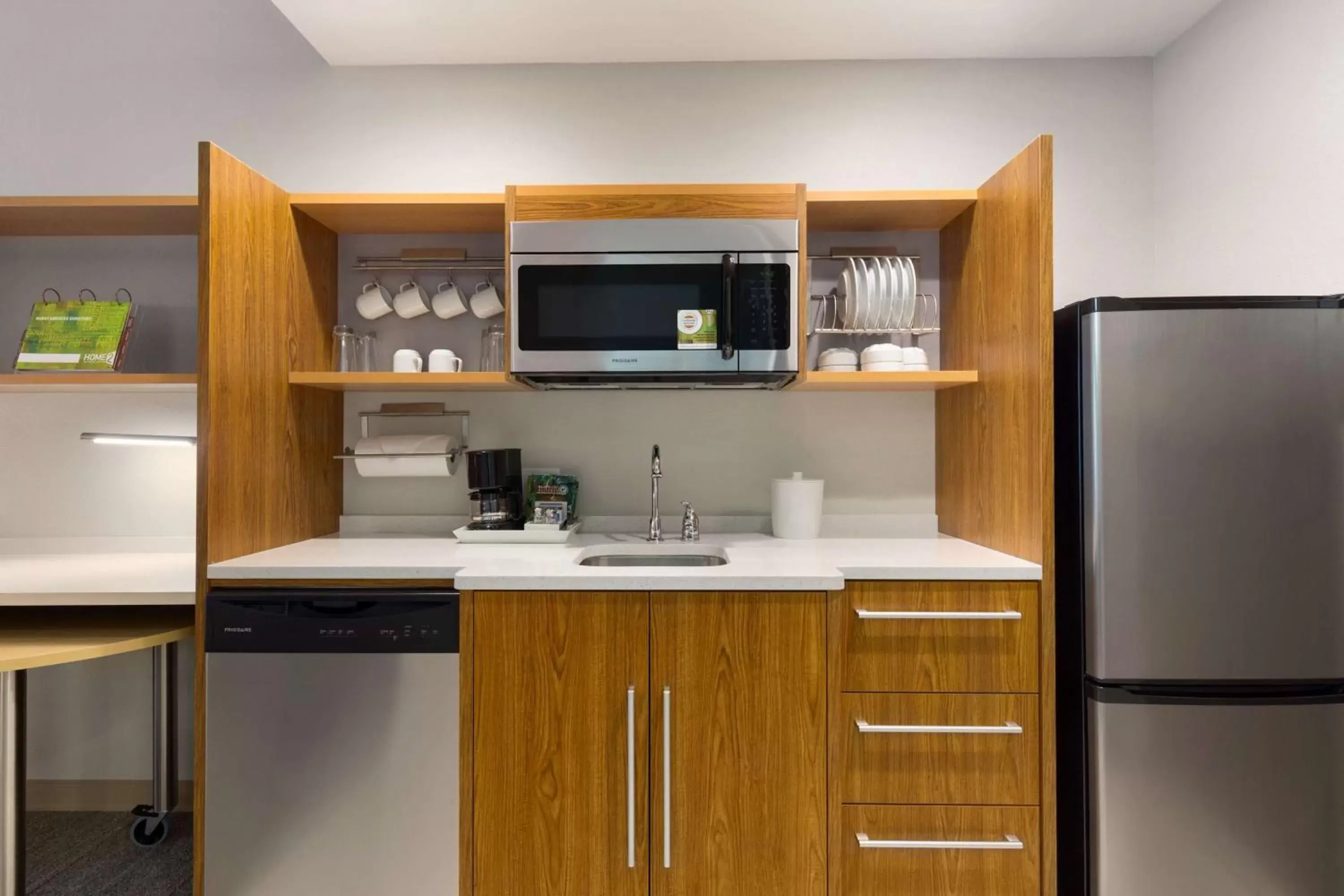 Kitchen or kitchenette, Kitchen/Kitchenette in Home2 Suites by Hilton Downingtown Exton Route 30