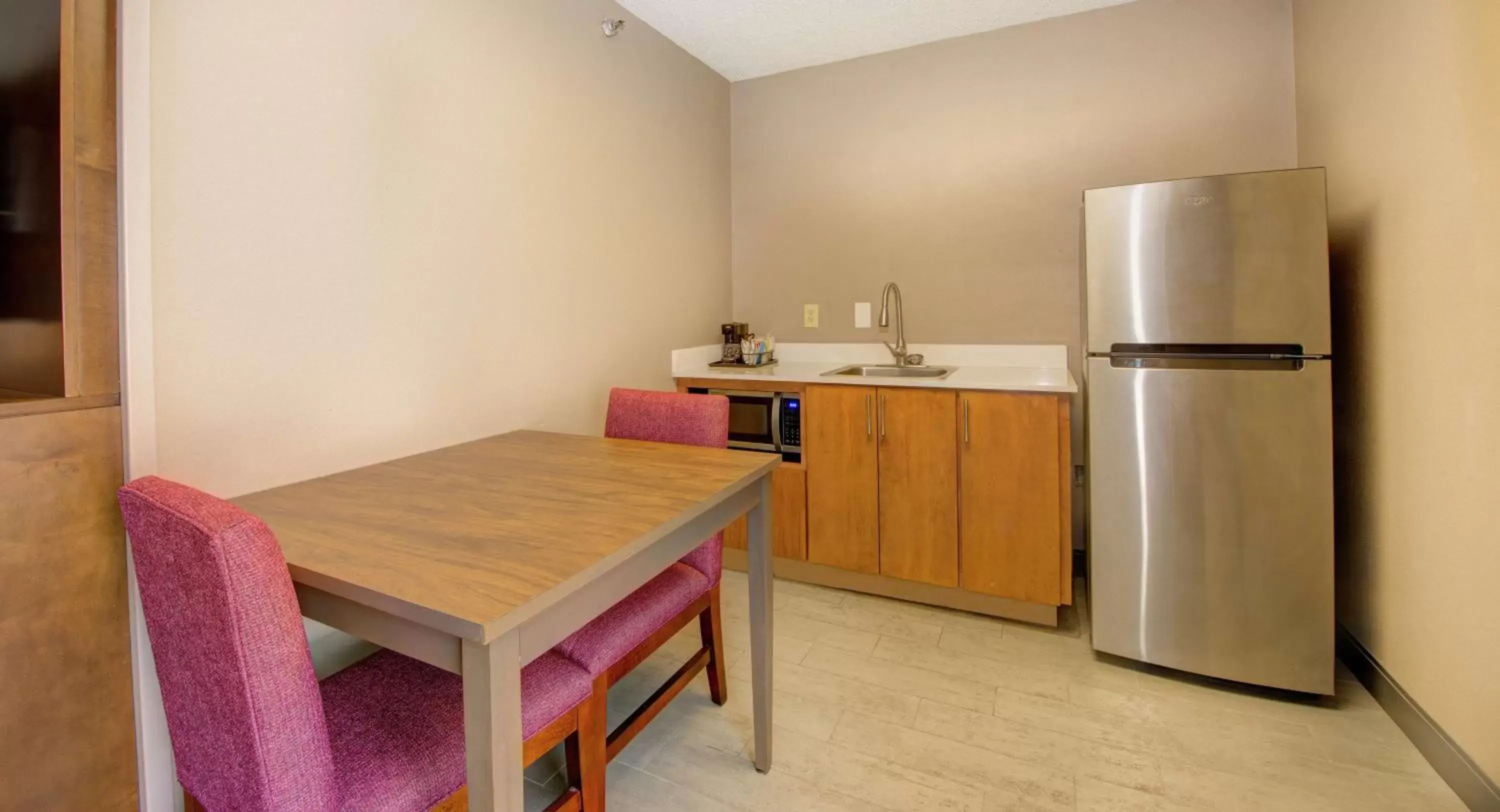 Kitchen or kitchenette, Kitchen/Kitchenette in Hampton Inn Gaffney