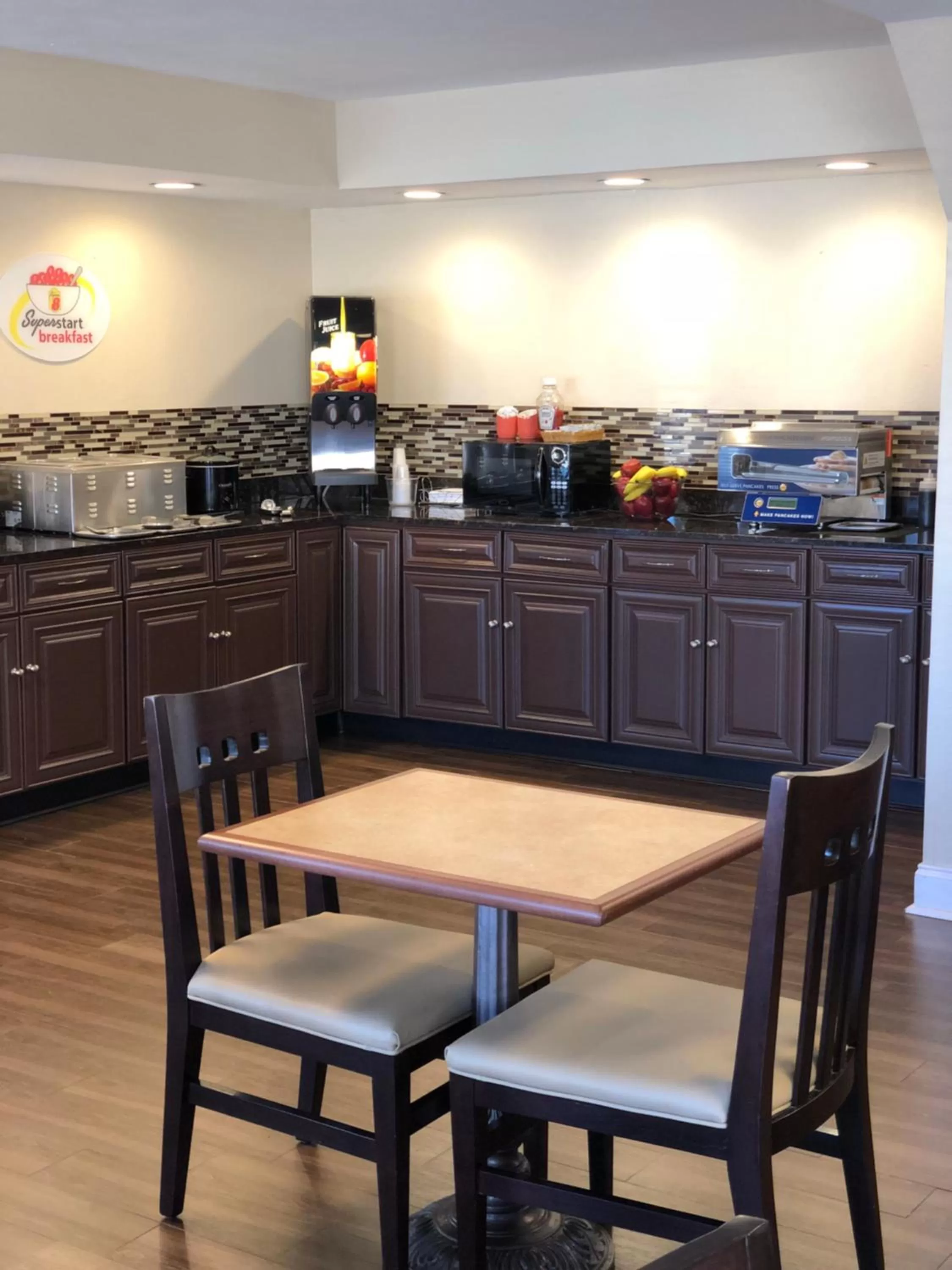 Breakfast in Super 8 by Wyndham Gulfport Airport NW Near Biloxi