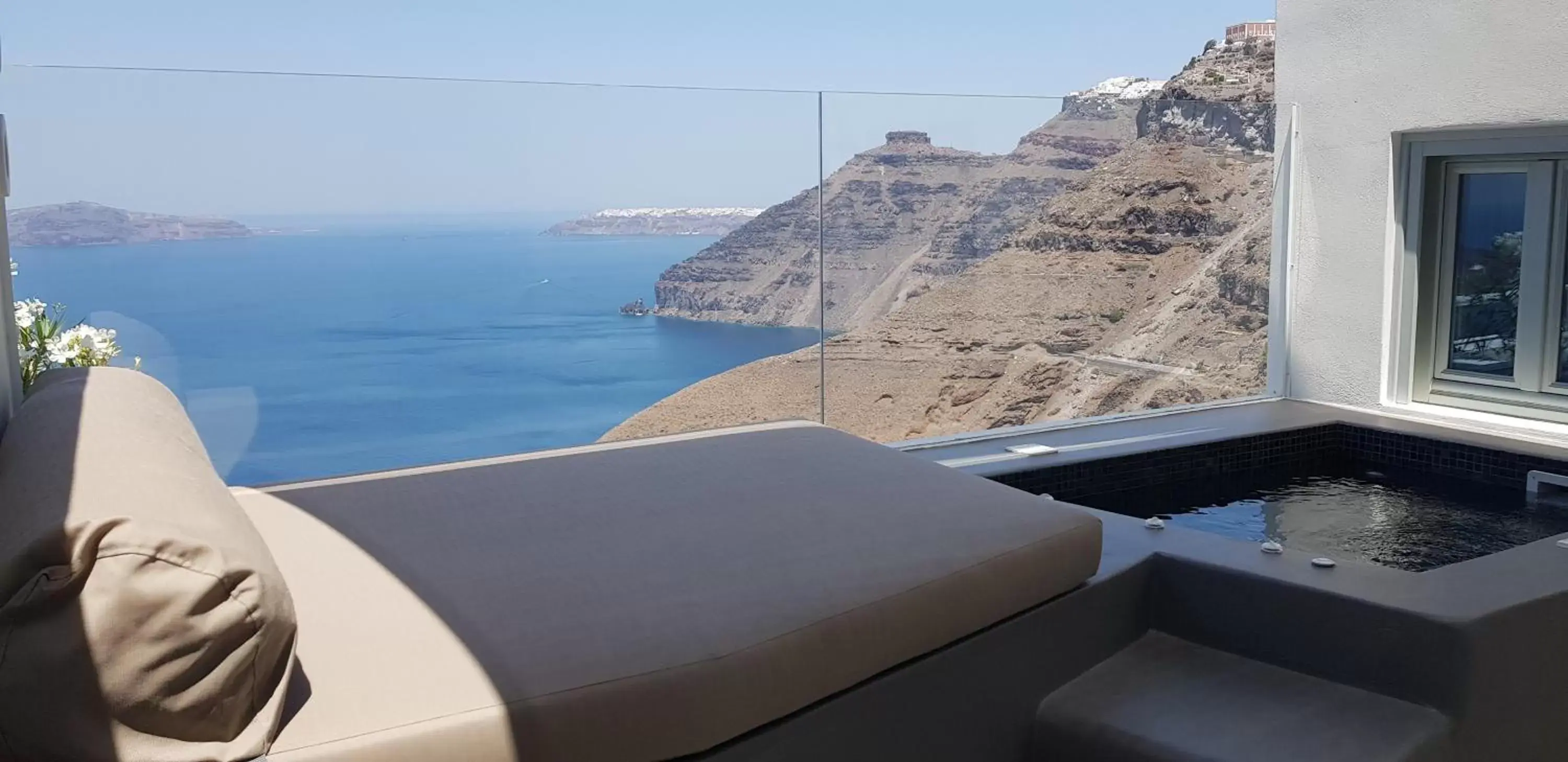 King Suite with Whirlpool in Keti Hotel King Suite with Whirlpool in Keti Hotel