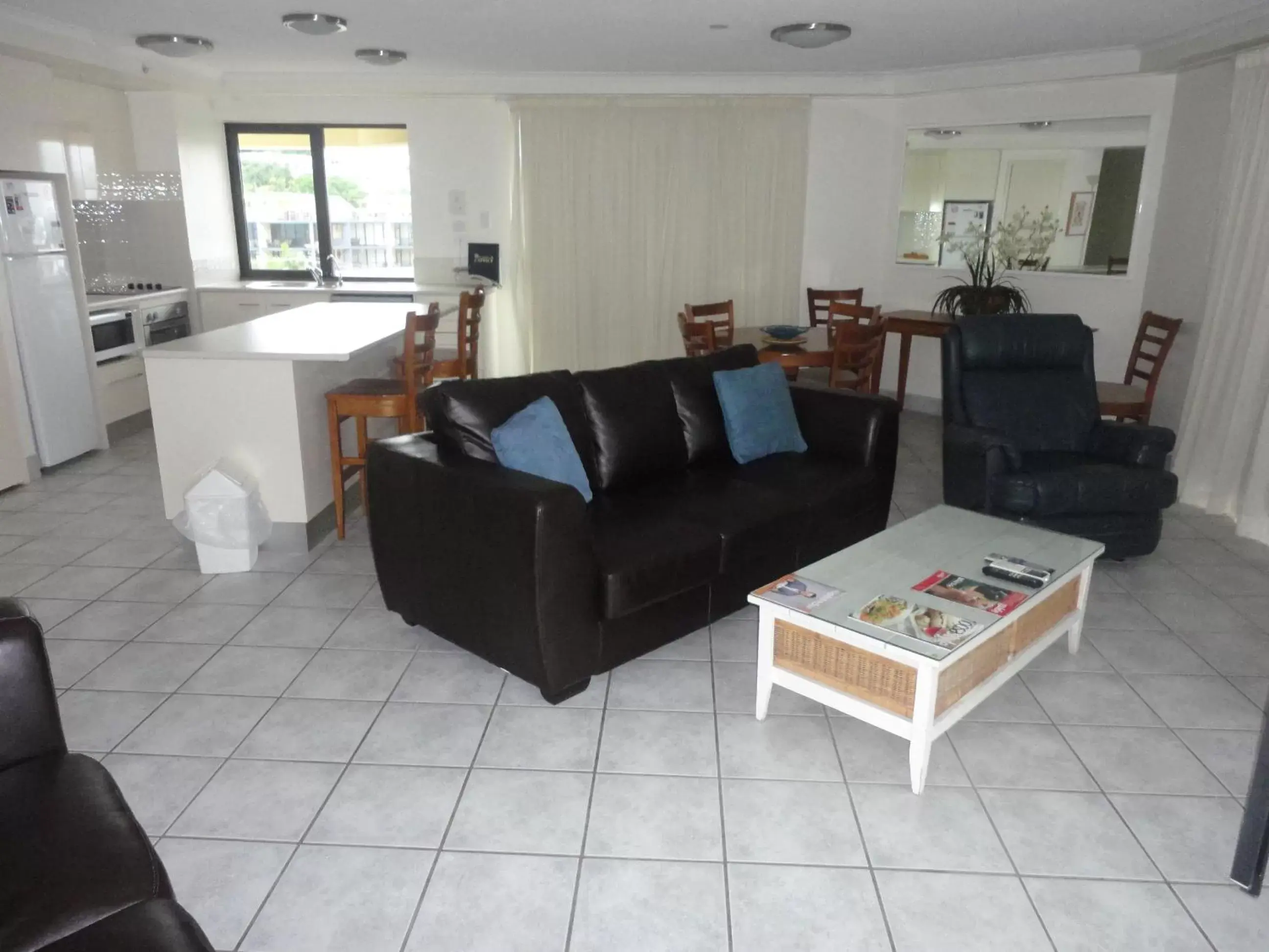 Living room, Seating Area in Coolum Caprice