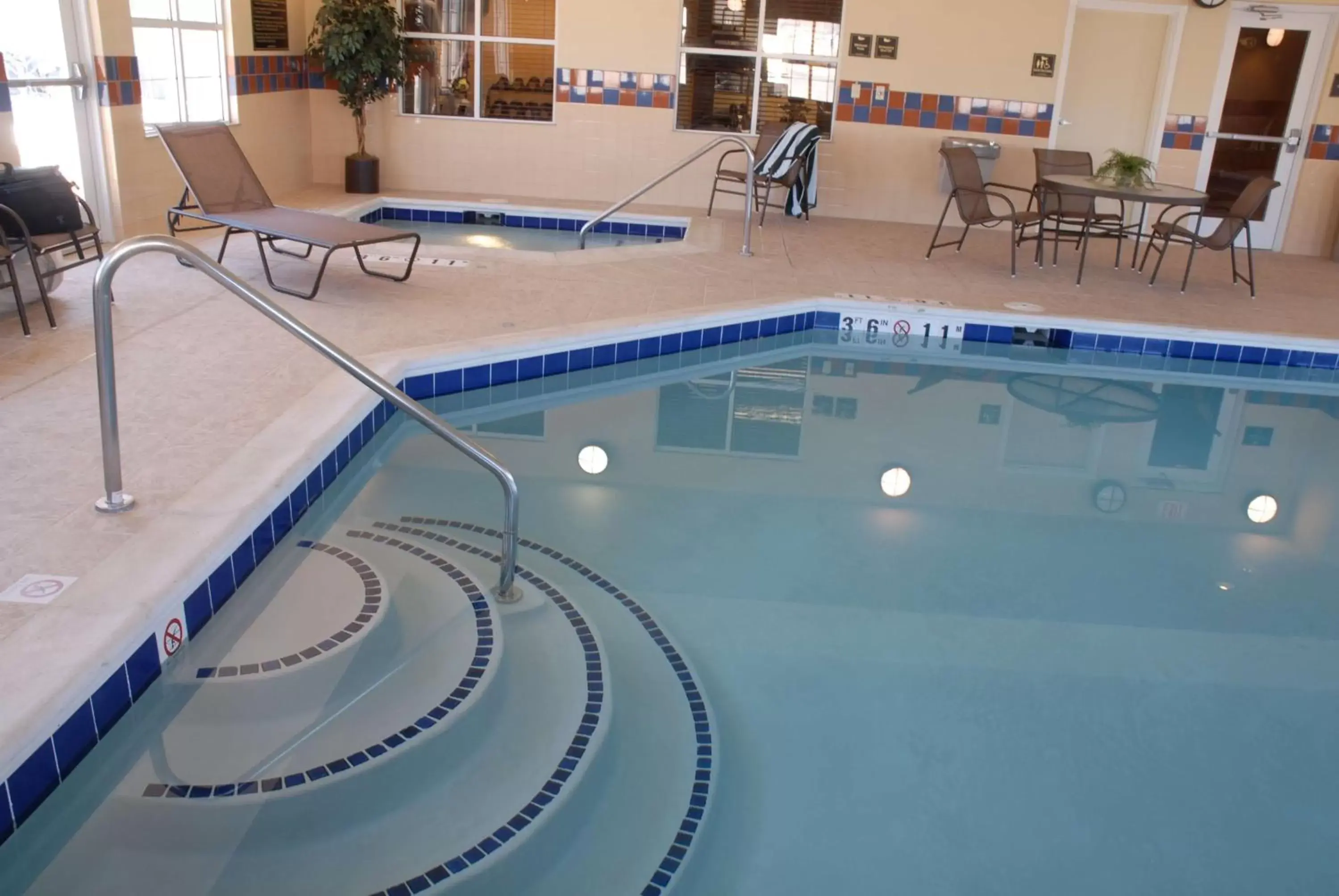 Swimming Pool in Homewood Suites - Rock Springs
