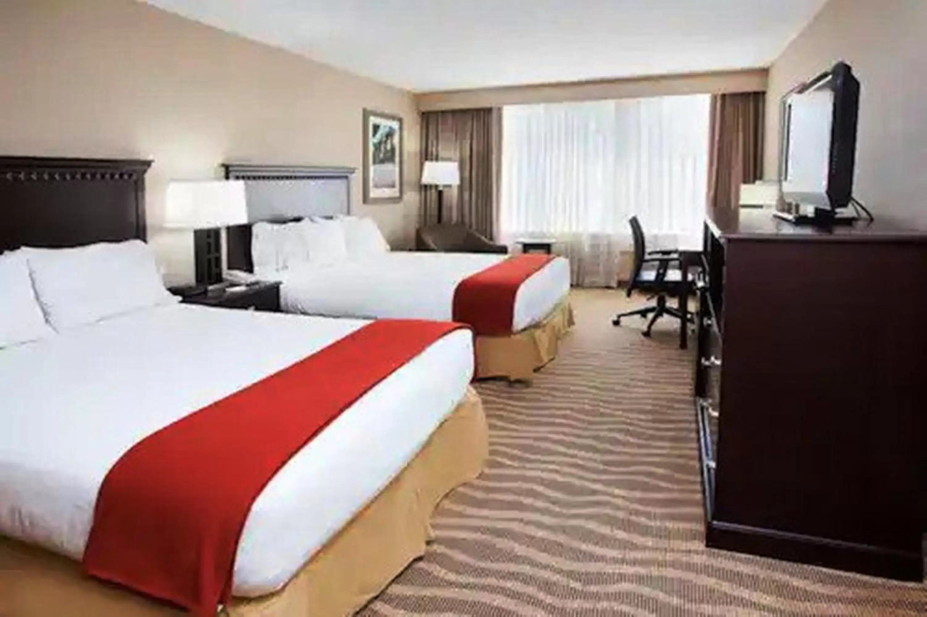Bedroom in Holiday Inn Express - Atlanta-Kennesaw, an IHG Hotel
