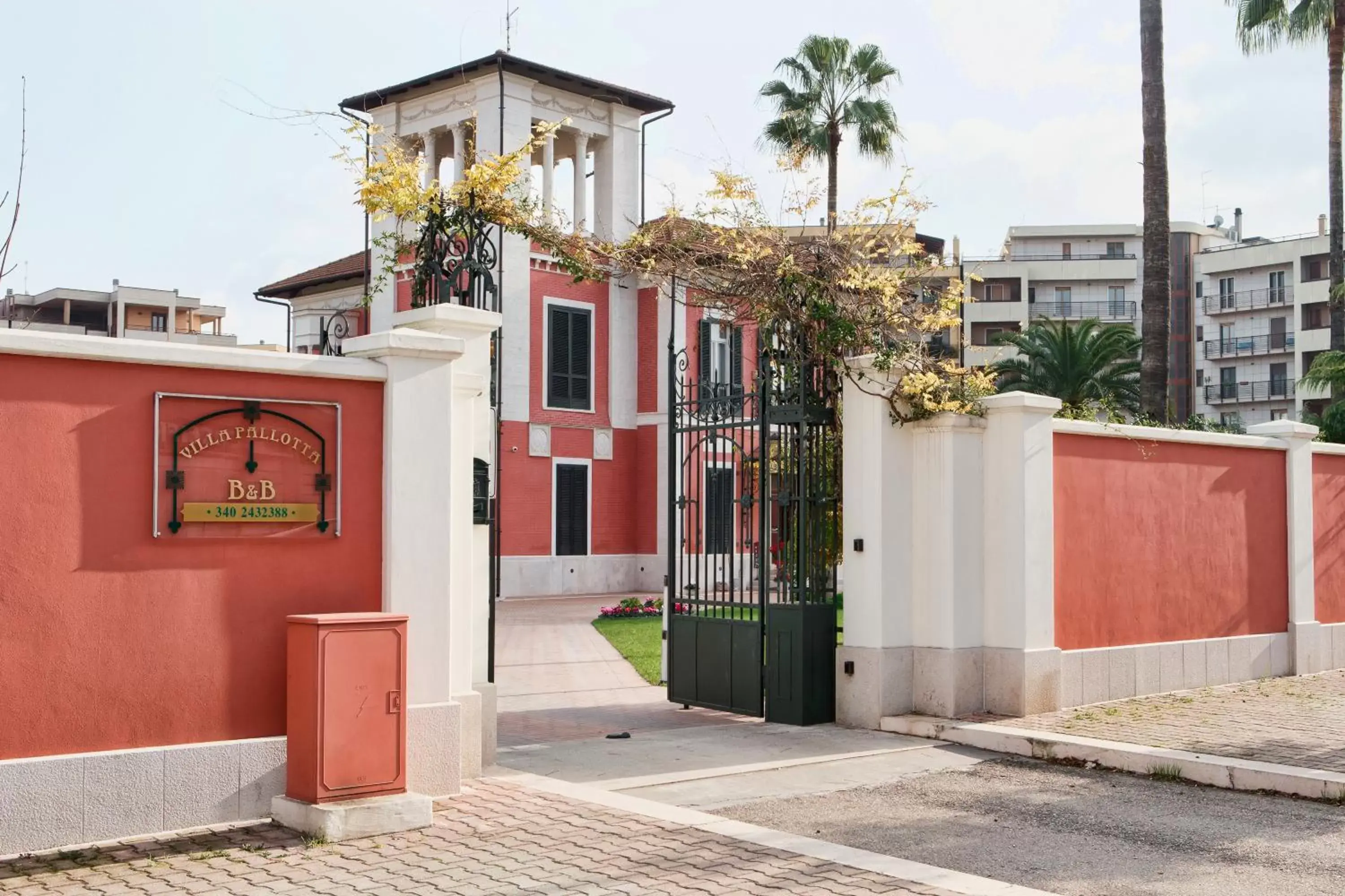 Facade/entrance, Property Building in Villa Pallotta Luxury B&B
