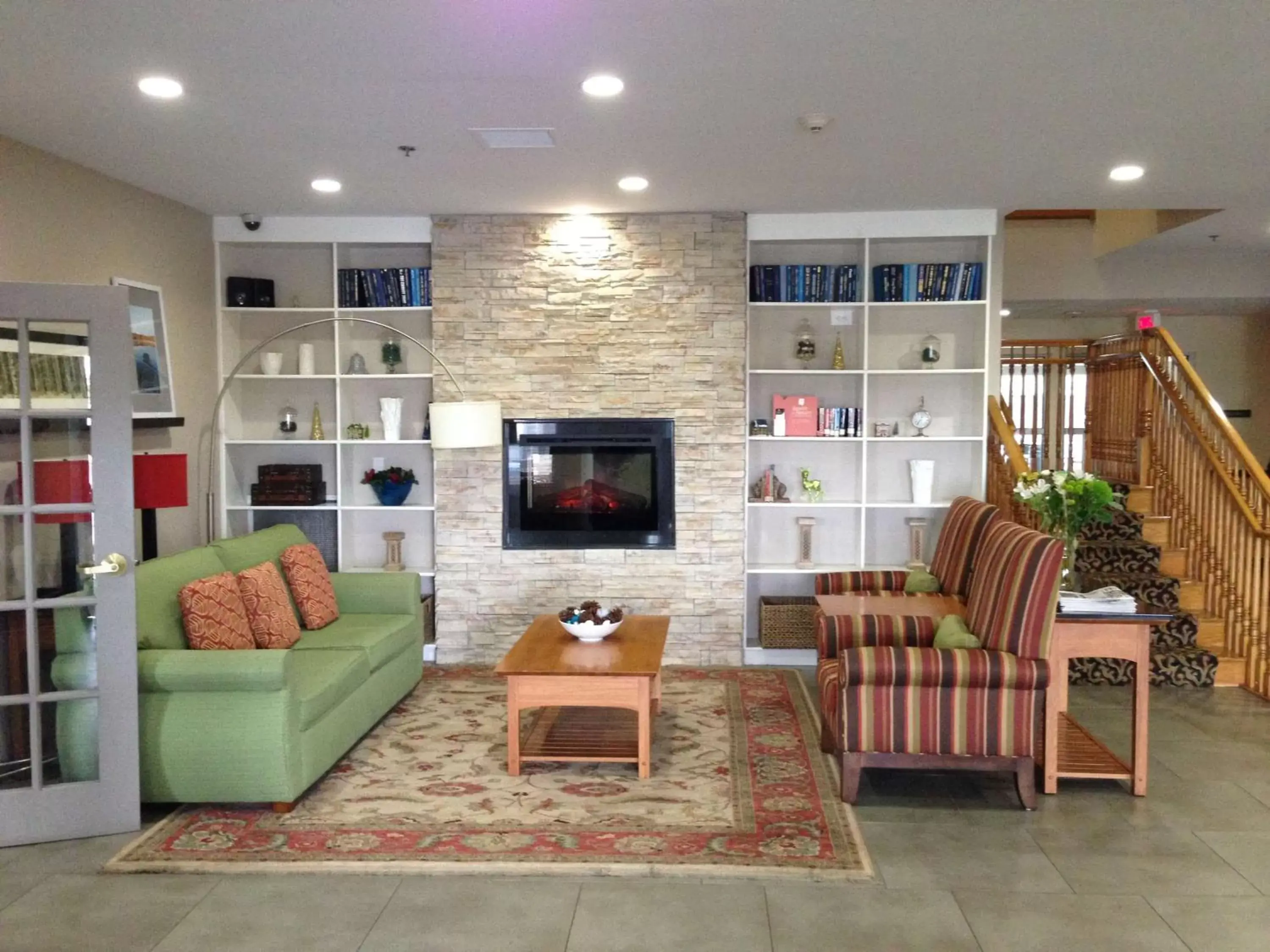 Lobby or reception, Seating Area in Country Inn & Suites by Radisson, Chicago O Hare Airport