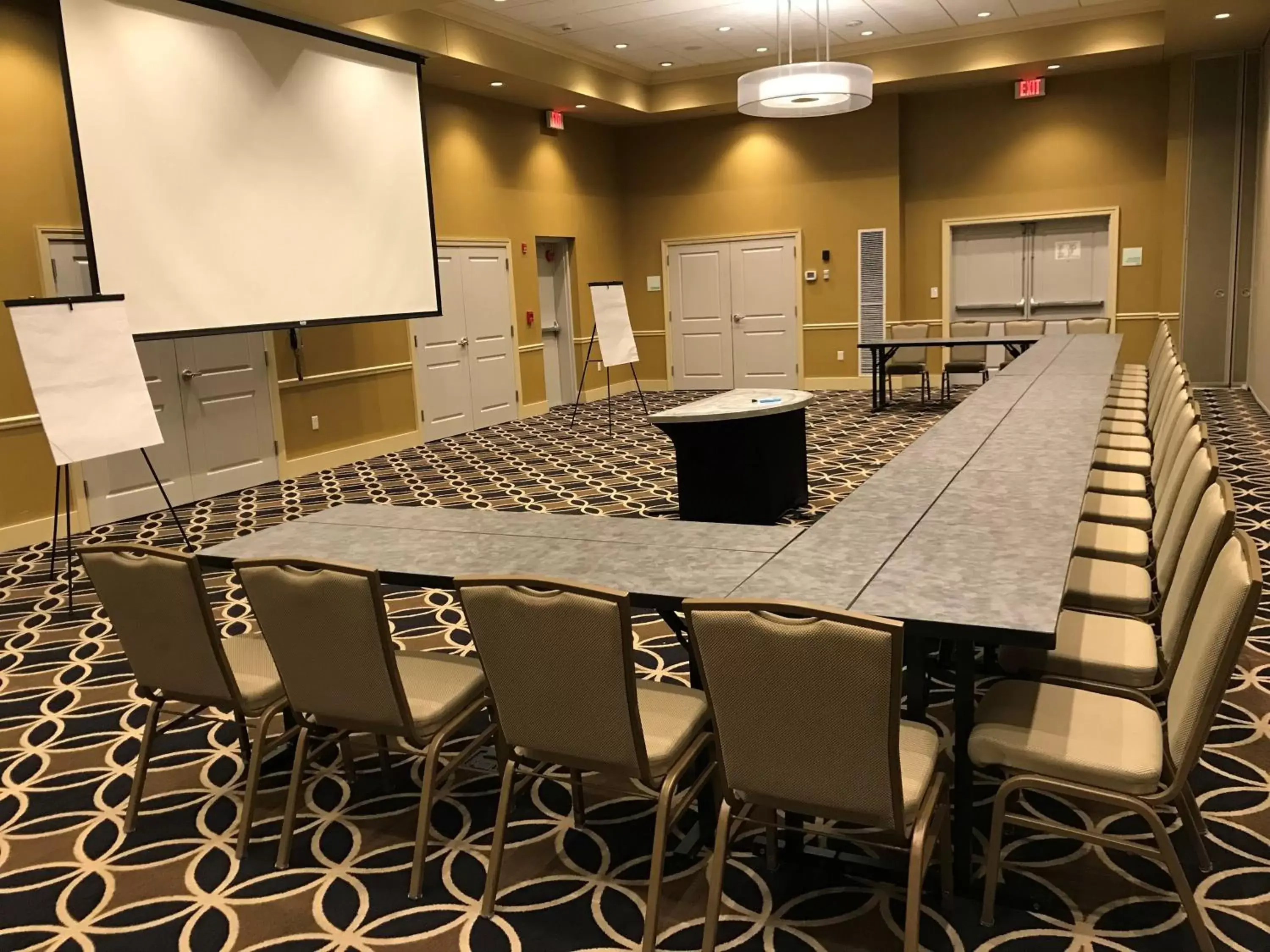 Meeting/conference room, Business Area/Conference Room in Holiday Inn and Suites East Peoria, an IHG Hotel
