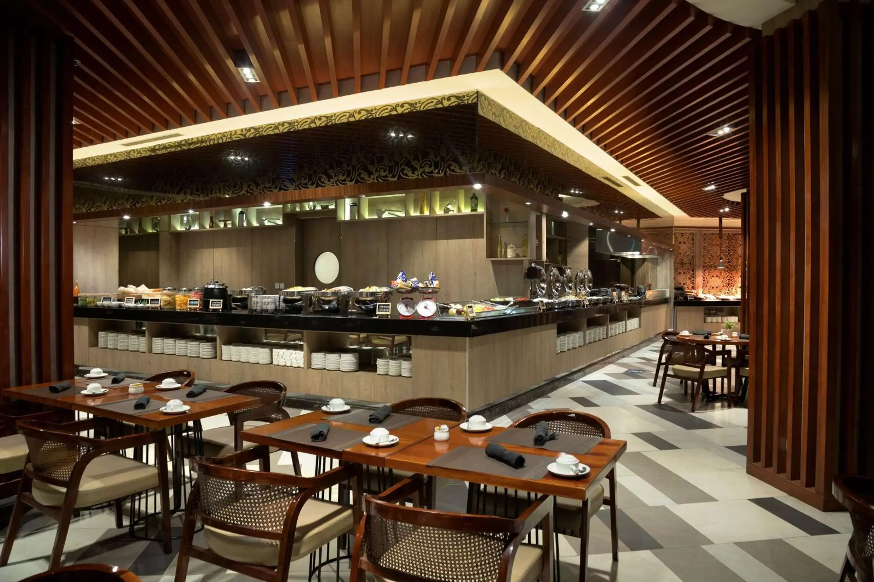 Restaurant/Places to Eat in Best Western Premier Panbil