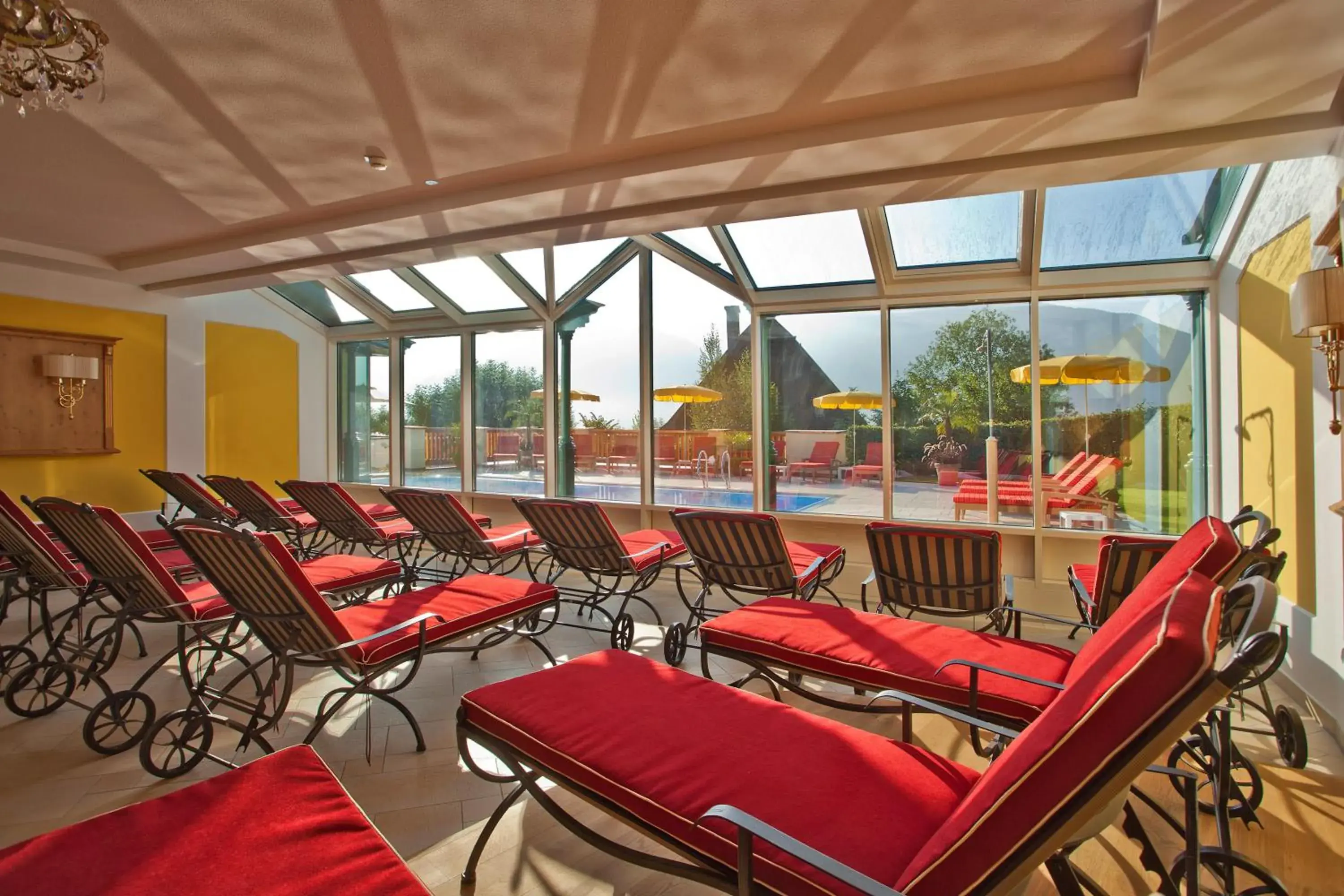 Spa and wellness centre/facilities, Balcony/Terrace in Hotel Berner