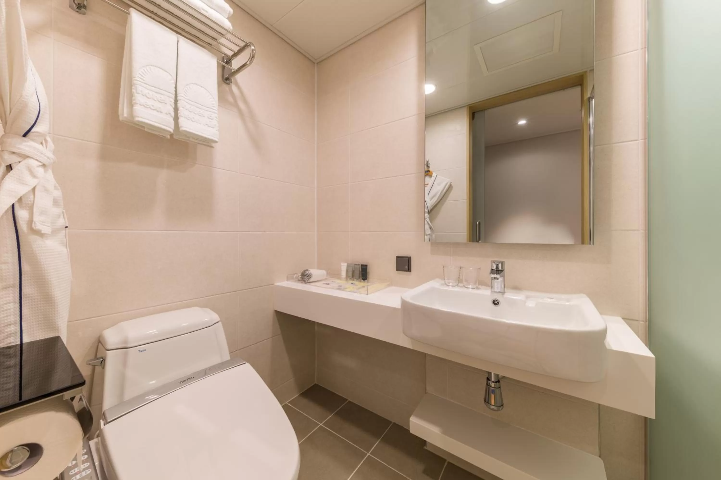 Bathroom in Days Hotel & Suites by Wyndham Incheon Airport