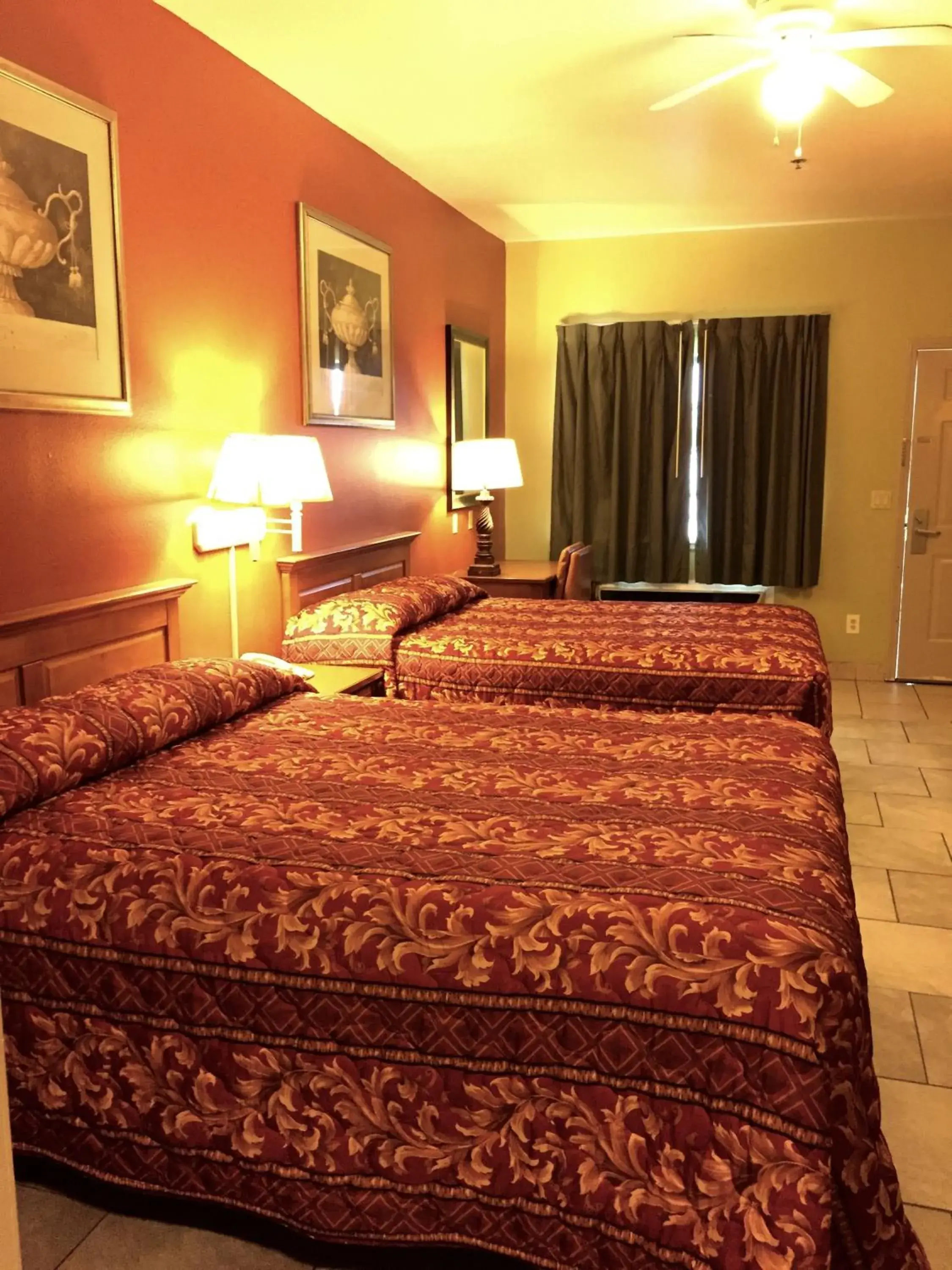 Bedroom, Bed in Boca Chica Inn and Suites