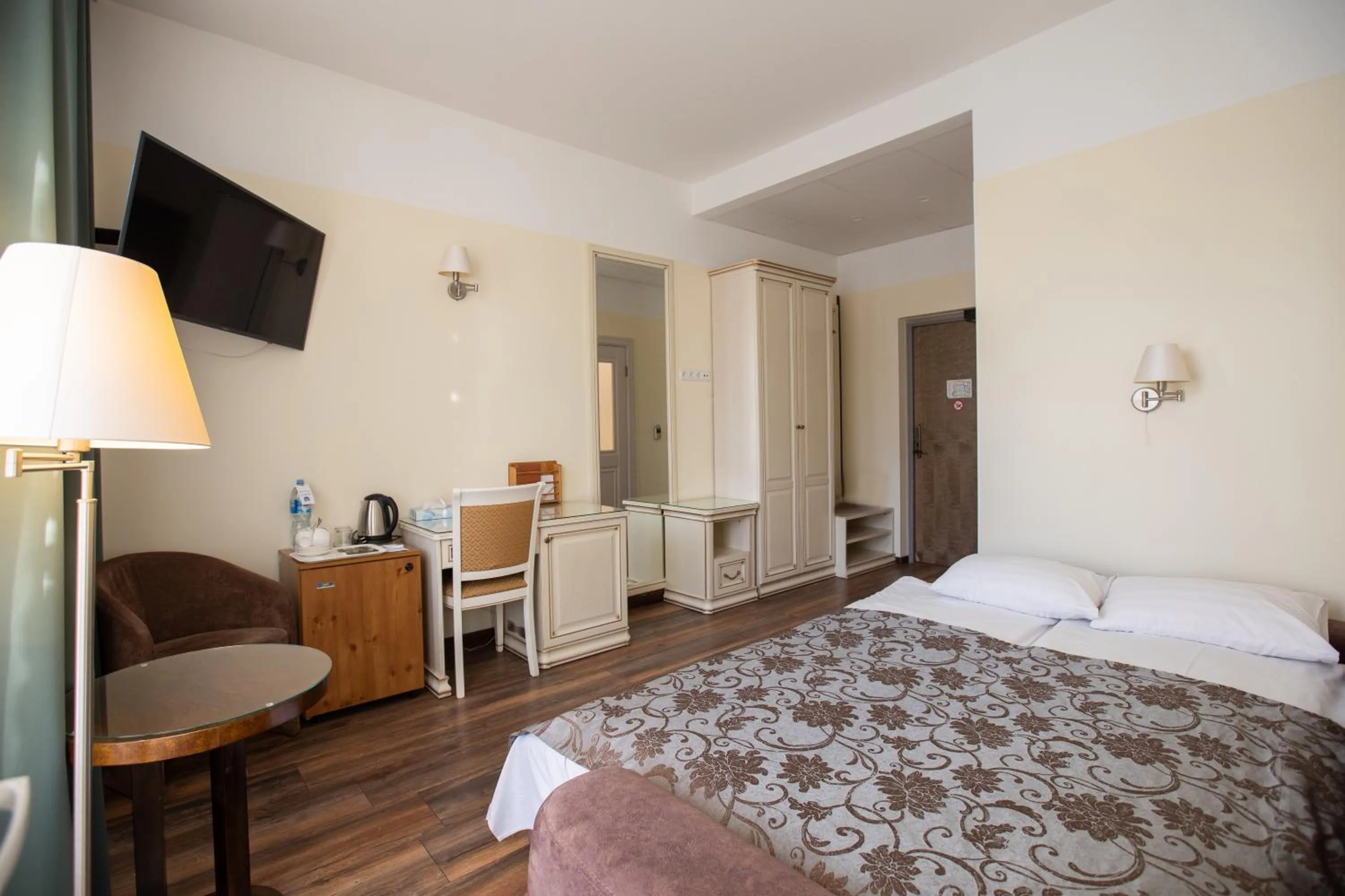 TV and multimedia, Bed in Hotel St. Barbara