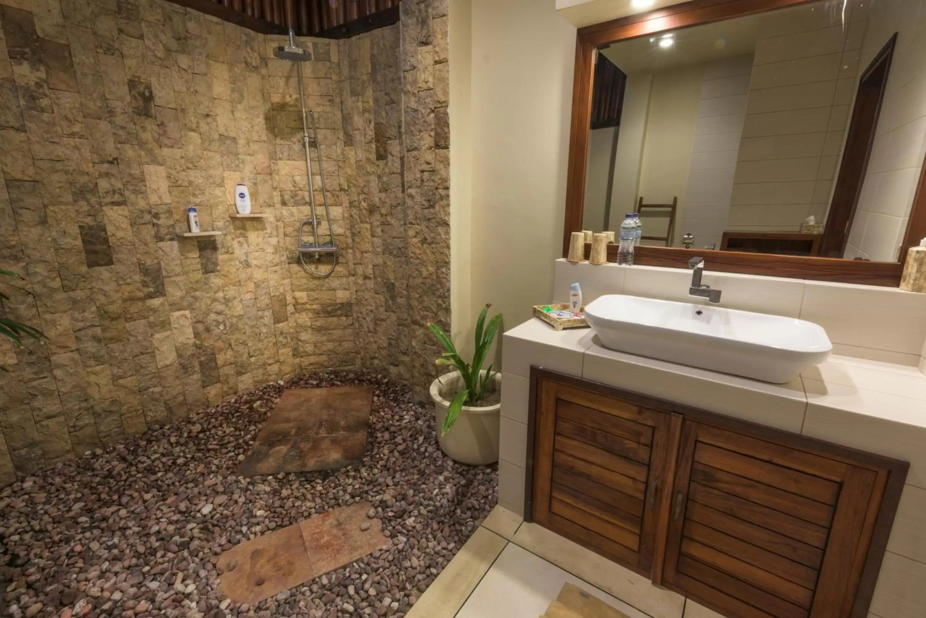 Bathroom in Mala Garden Resort and Spa