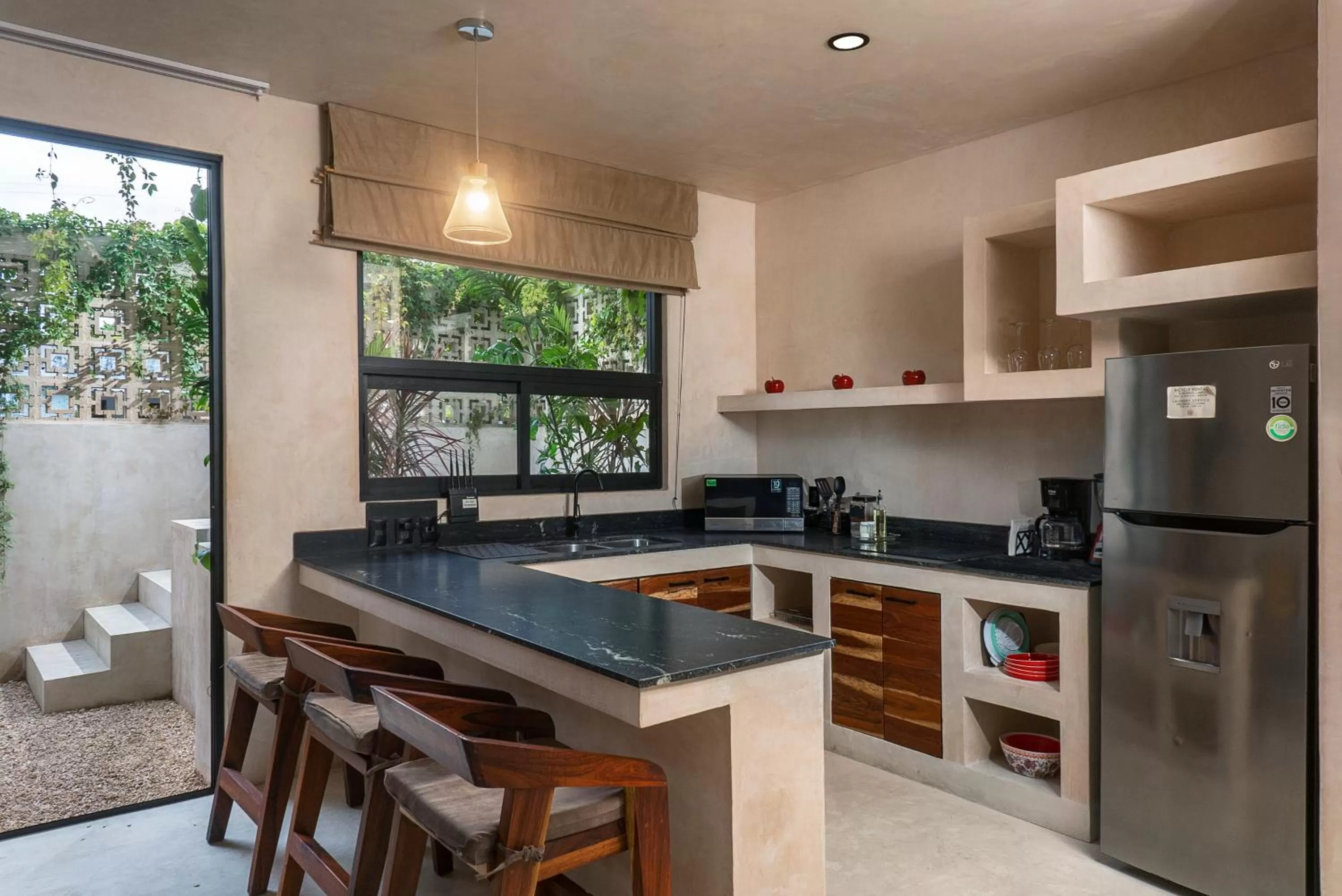 Kitchen/Kitchenette in UJO Condo Boutique