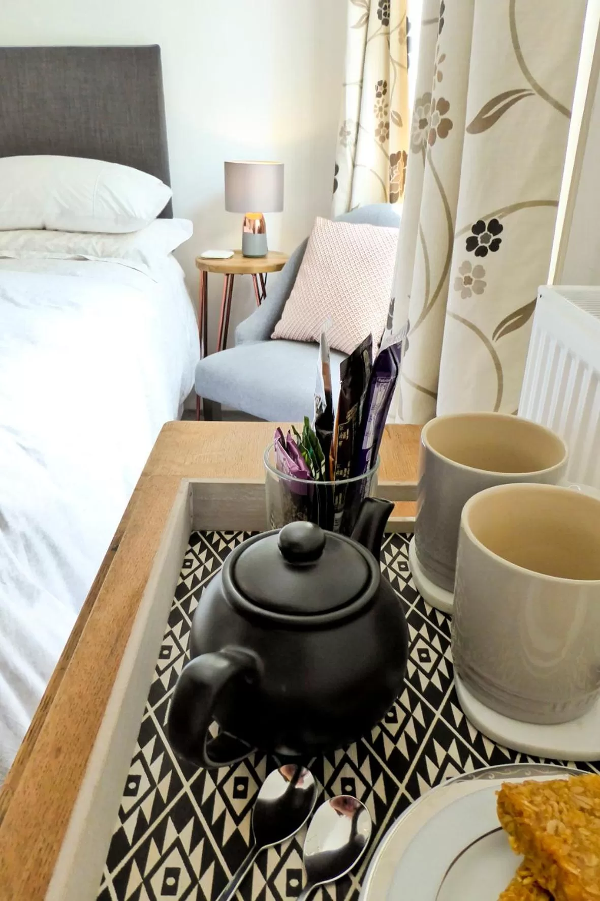 Coffee/tea facilities, Bed in Rosalind House