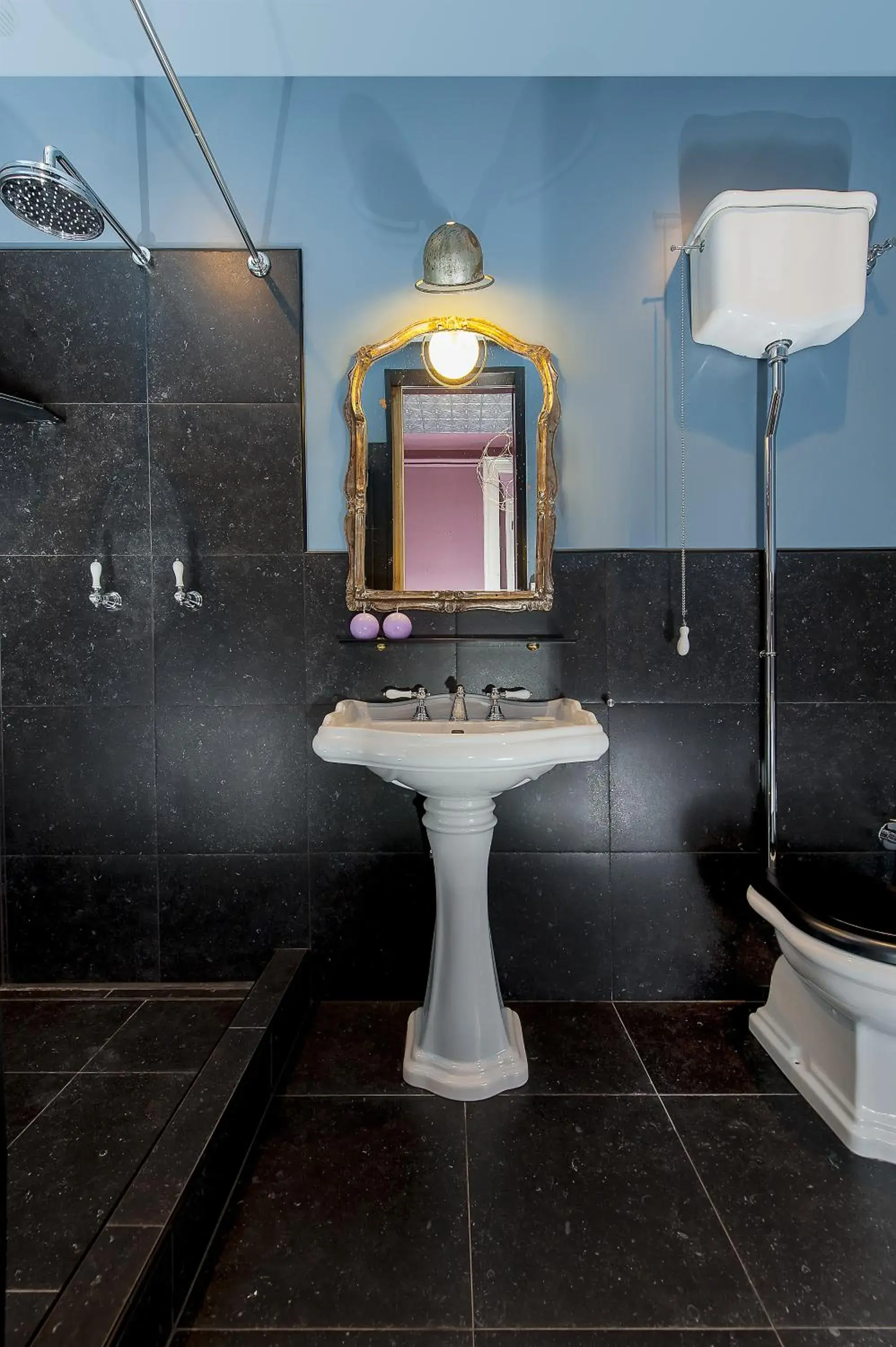 Bathroom in Daniele Manin Guesthouse